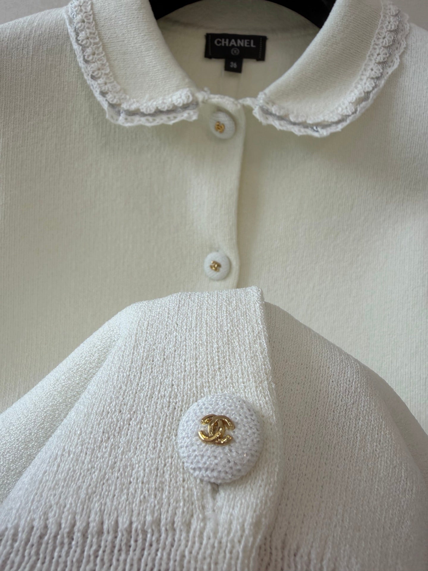 Chanel 2026 Collared Short-sleeved Cardigan White Cotton 394827