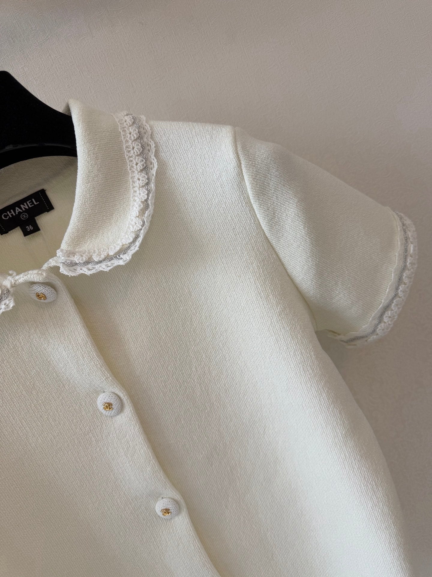 Chanel 2026 Collared Short-sleeved Cardigan White Cotton 394827