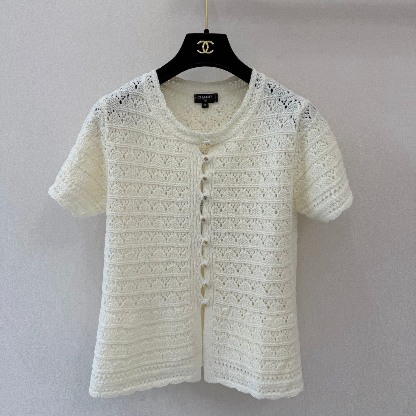 Chanel 2026 Crew Neck Short-sleeved Cardigan Cream Cotton Linen 394769