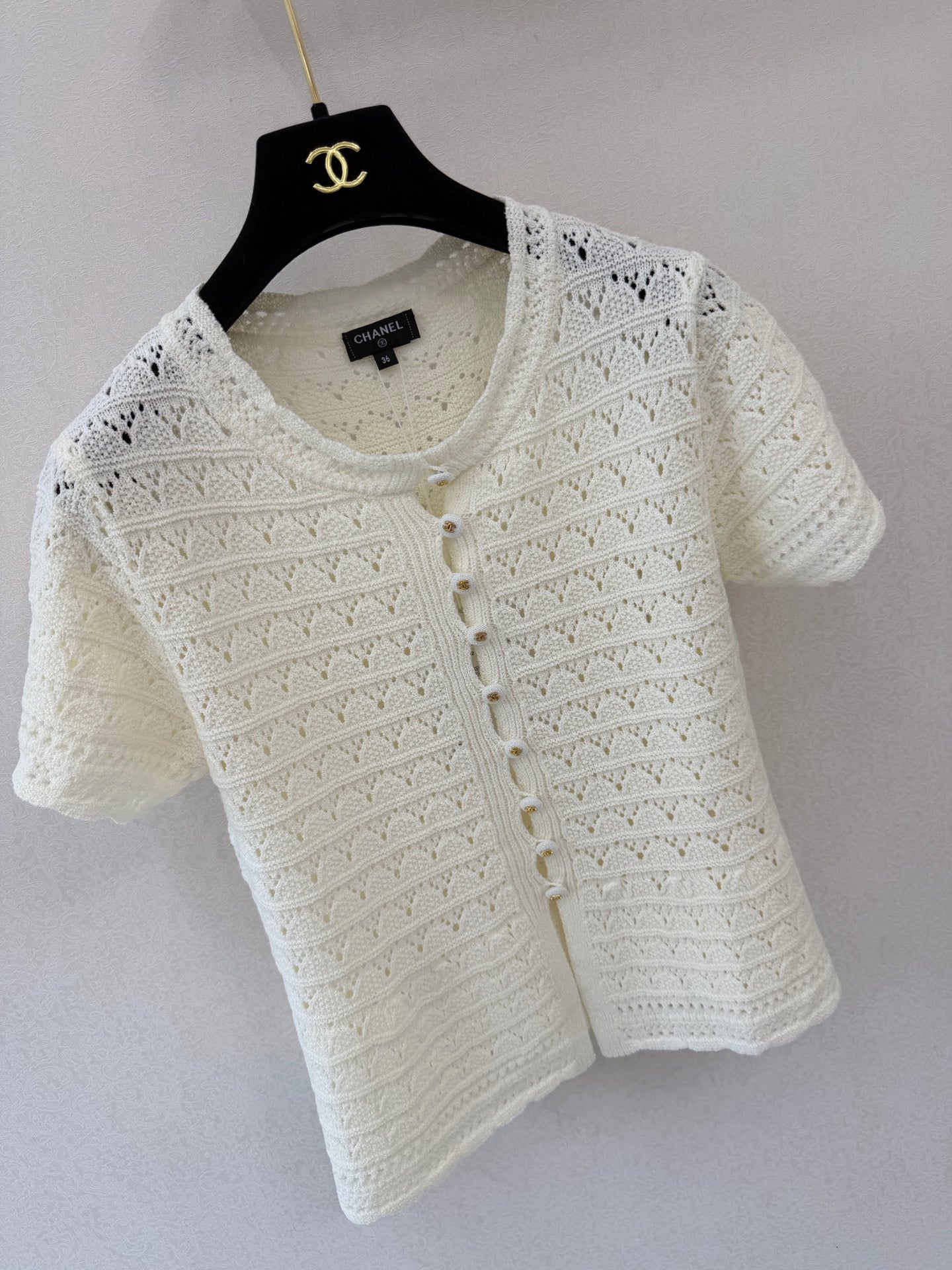 Chanel 2026 Crew Neck Short-sleeved Cardigan Cream Cotton Linen 394769