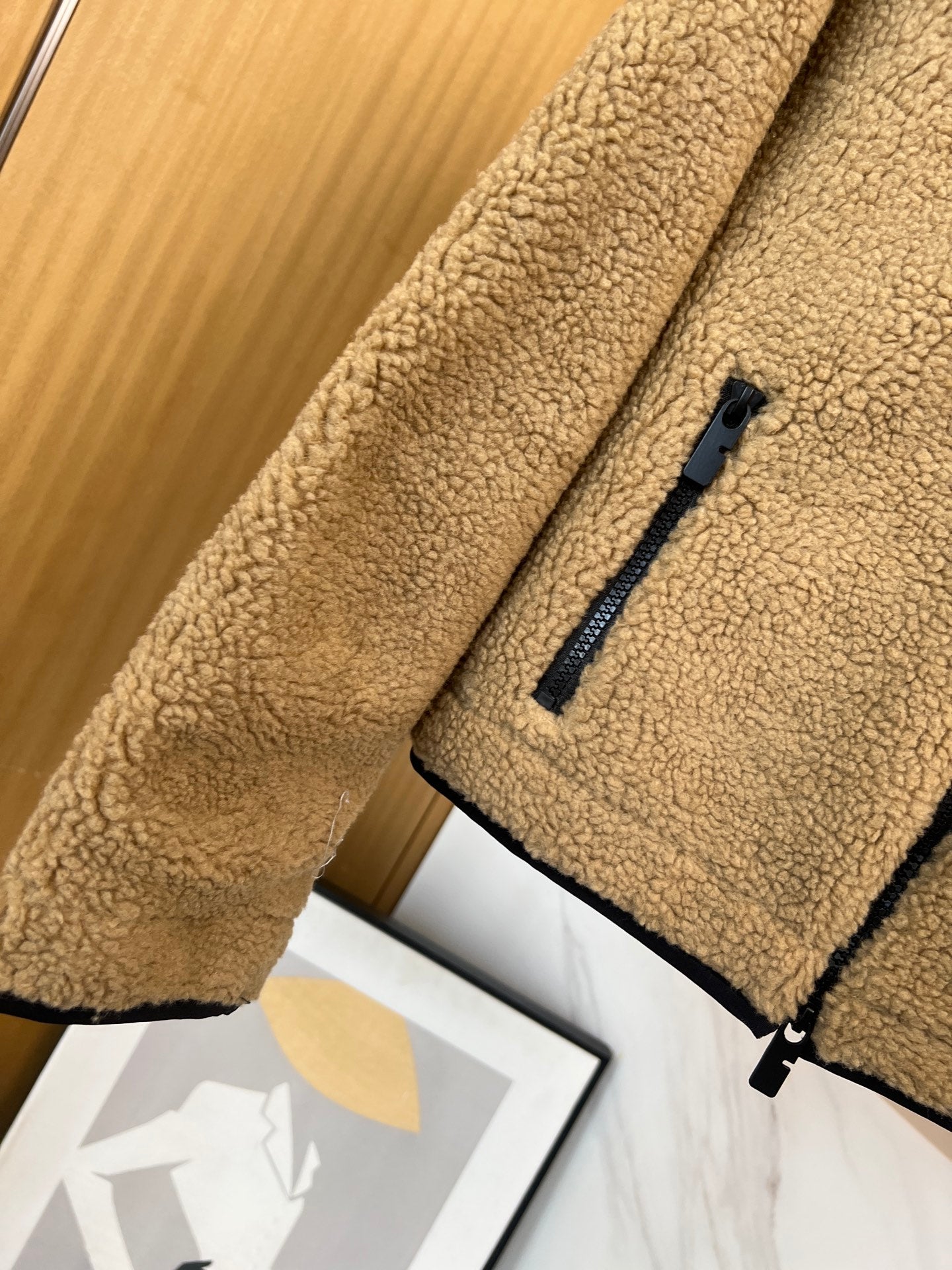 Burberry 25 Short Jacket Camel mix Black Shearling Fabric