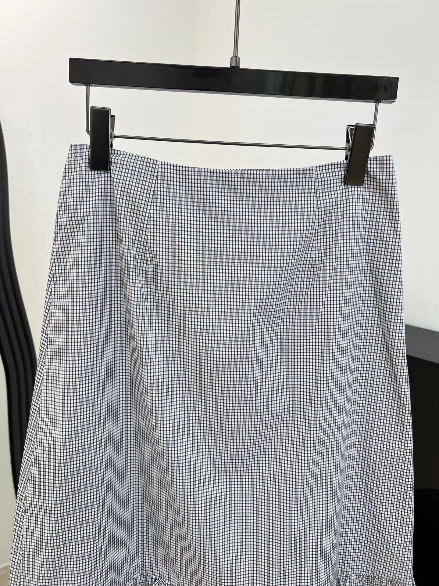 Miumiu 2026 Plaid Ruffled Hem Skirt Grey Cotton 434133