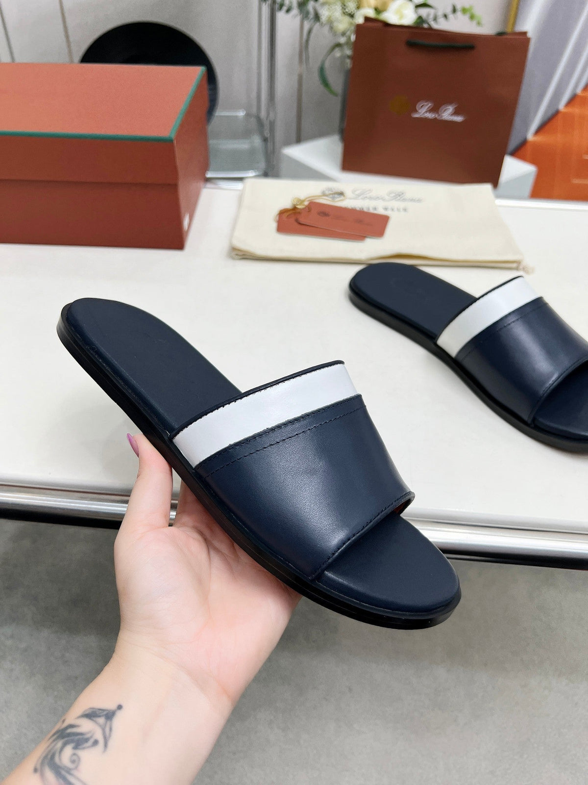 LP SLIPPER PATHON DENIM COLOR CALFSKIN