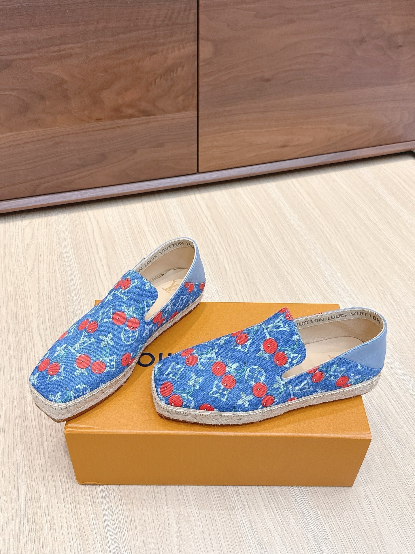 LV 26ss Loafers Blue Red Monogram Denim 656964