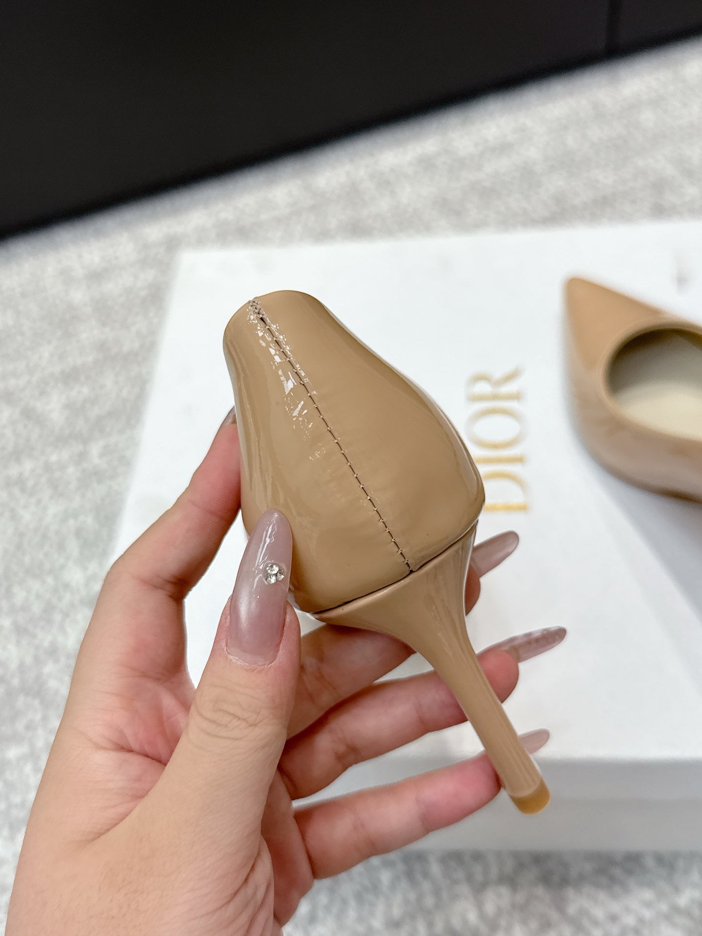 CD 26s High Heels Pump 85 Beige Patent Leather 661475