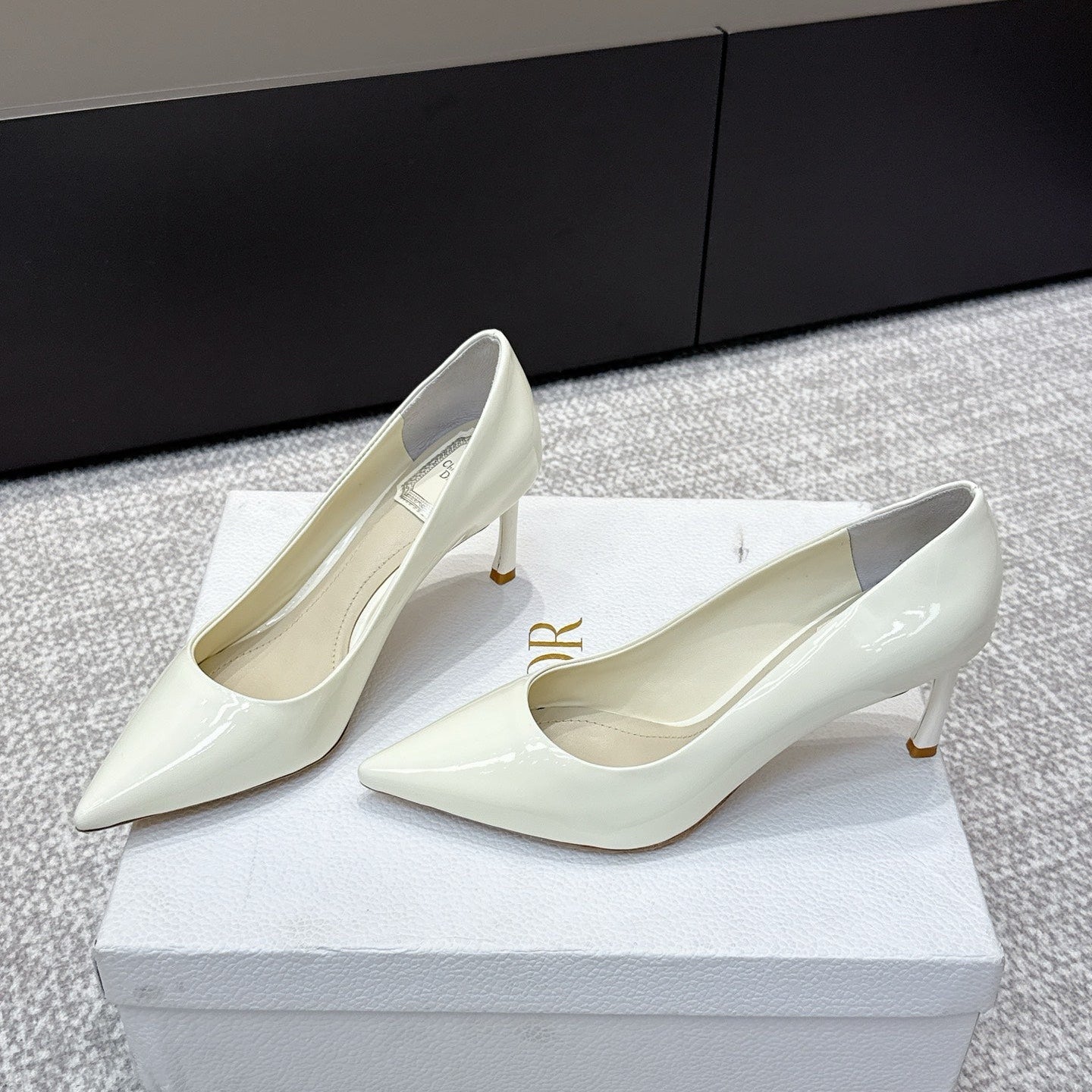 CD 26s High Heels Pump 85 White Patent Leather 661476