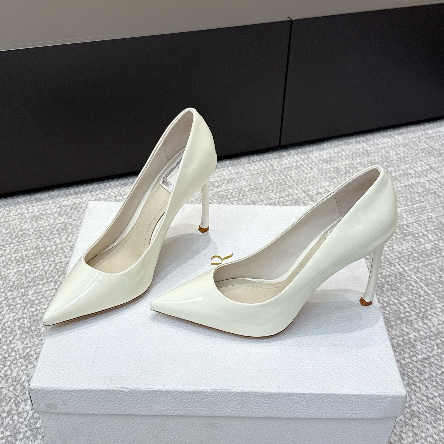 CD 26s High Heels Pump 105 White Patent Leather 661478