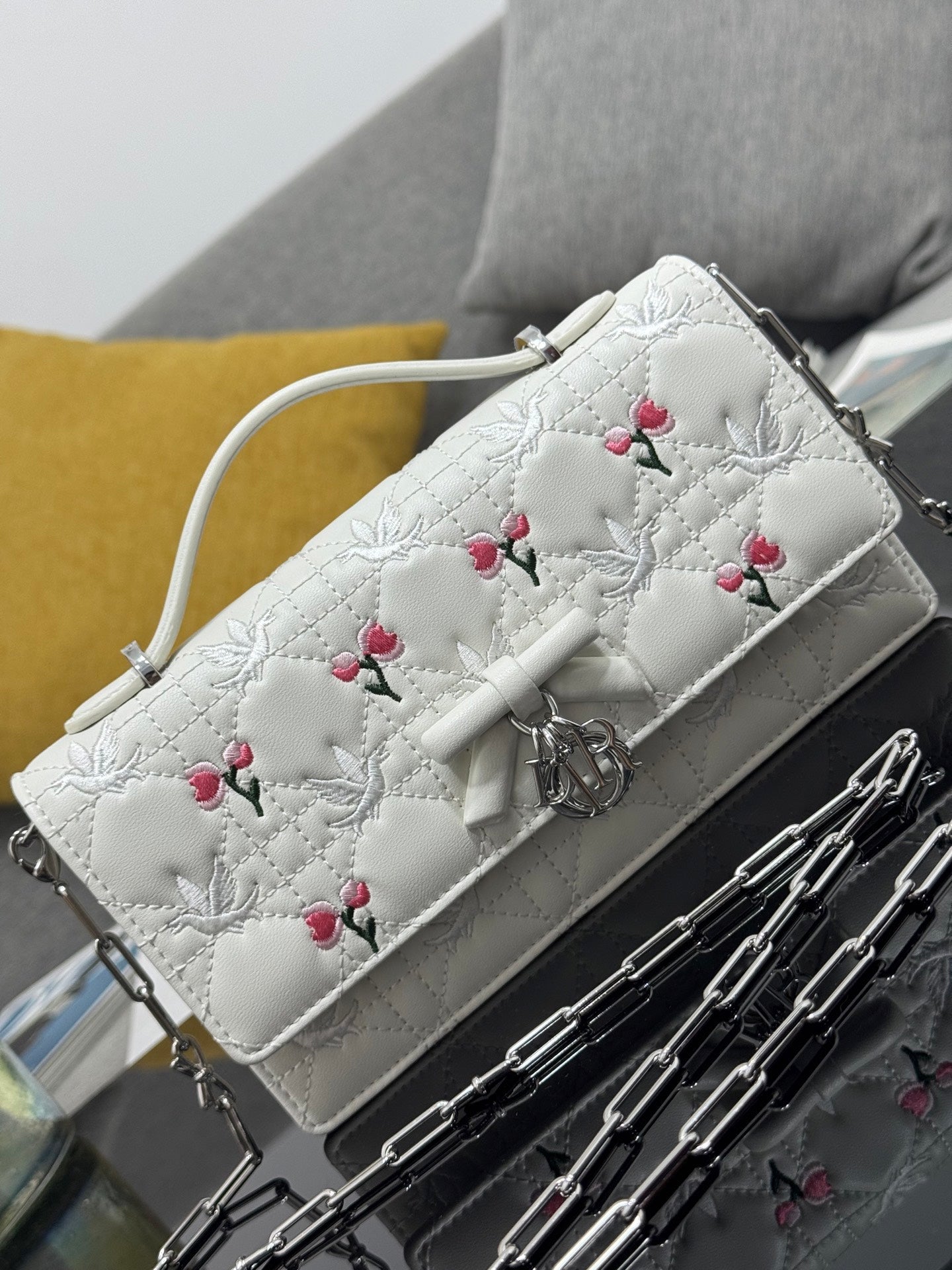 Dior 2026 Dioramour My Dior Bag 21cm White Lambskin 158285