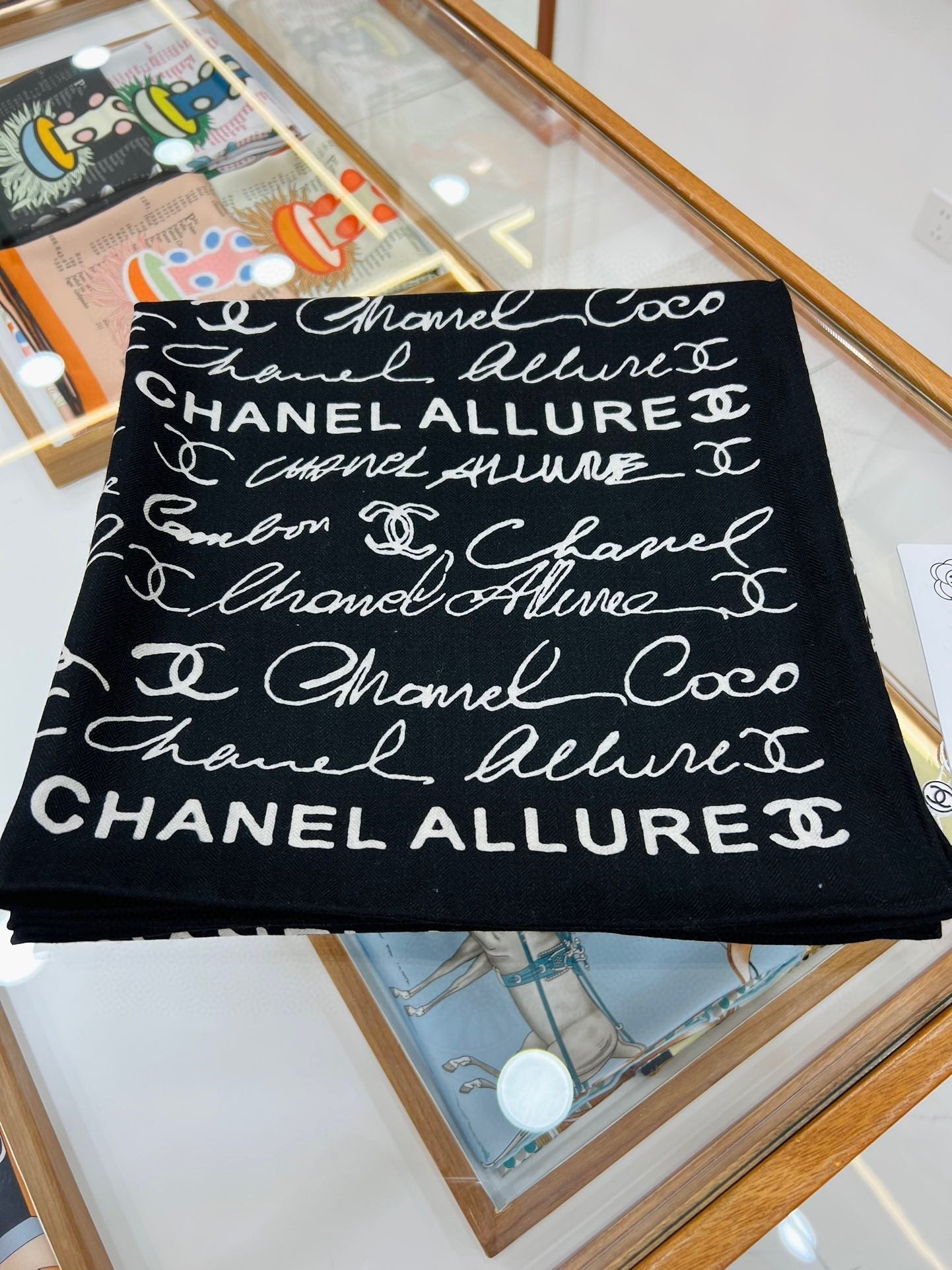 CC Square Scarf 140 CM In Black With White Text Cashmere And Silk 286378