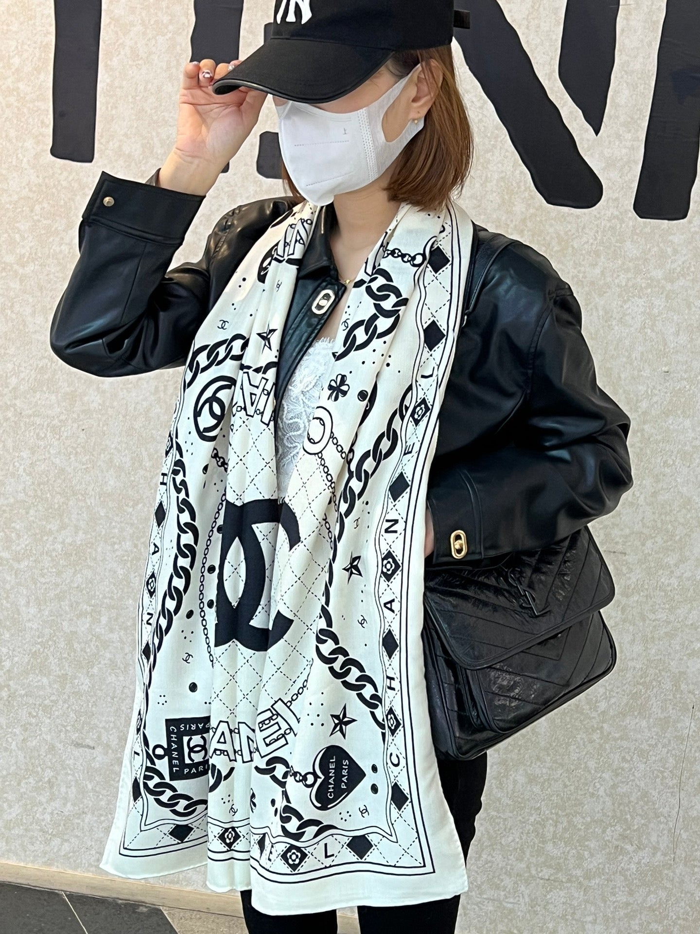 CC Scarf 185 CM White Black Cashmere Silk 418401
