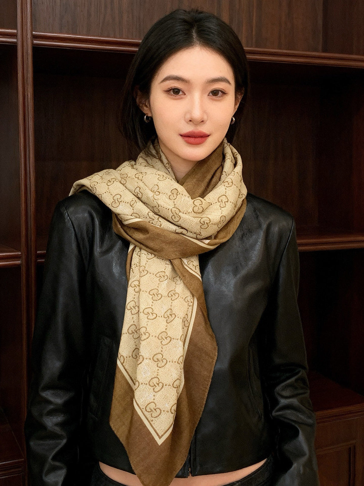 GG Classic 135CM Beige Tan Cashmere 287698