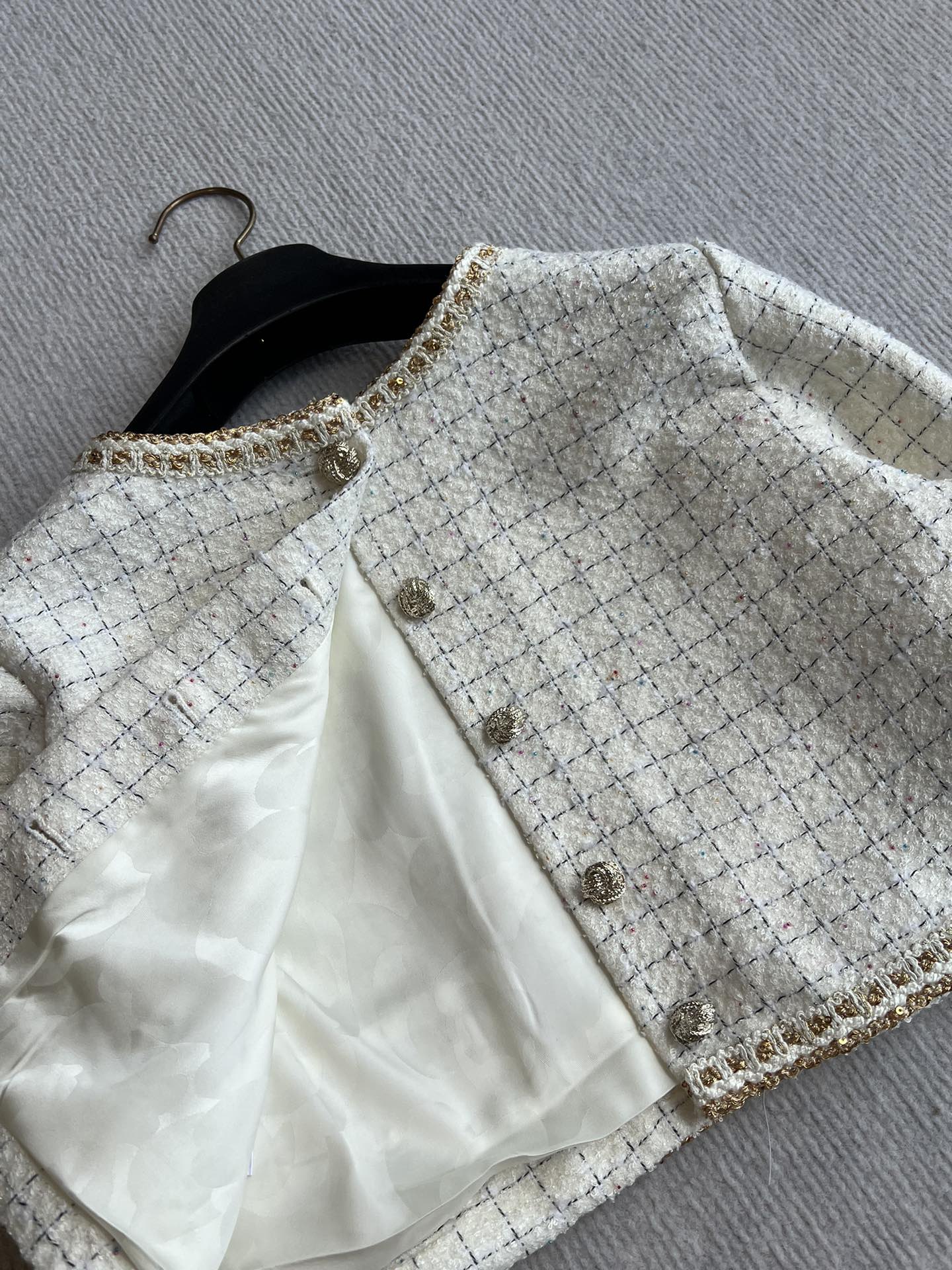CC 25 Small Jacket White Linen 300120
