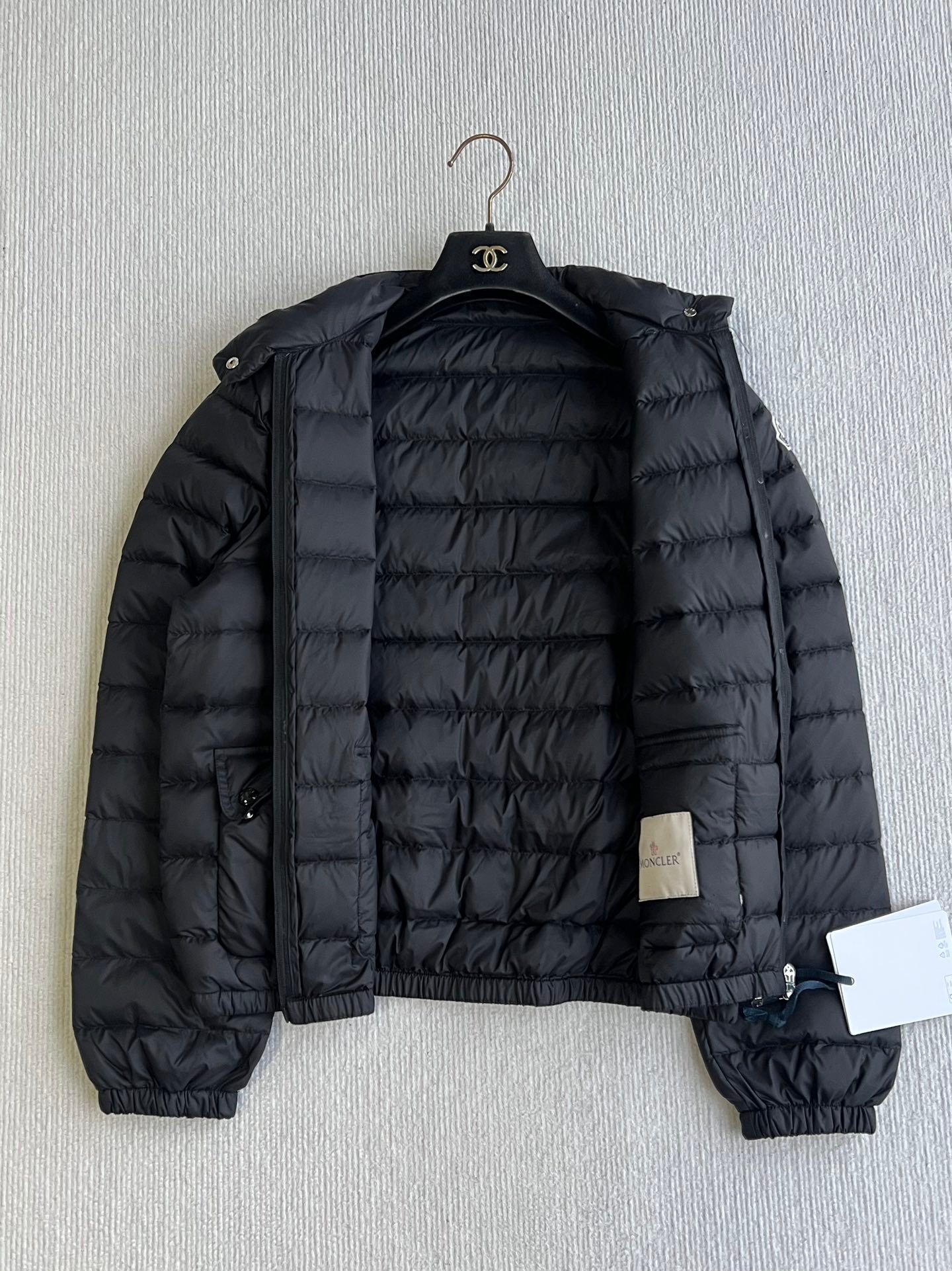 Moncler 25 Down Jacket Two-pocket 300011