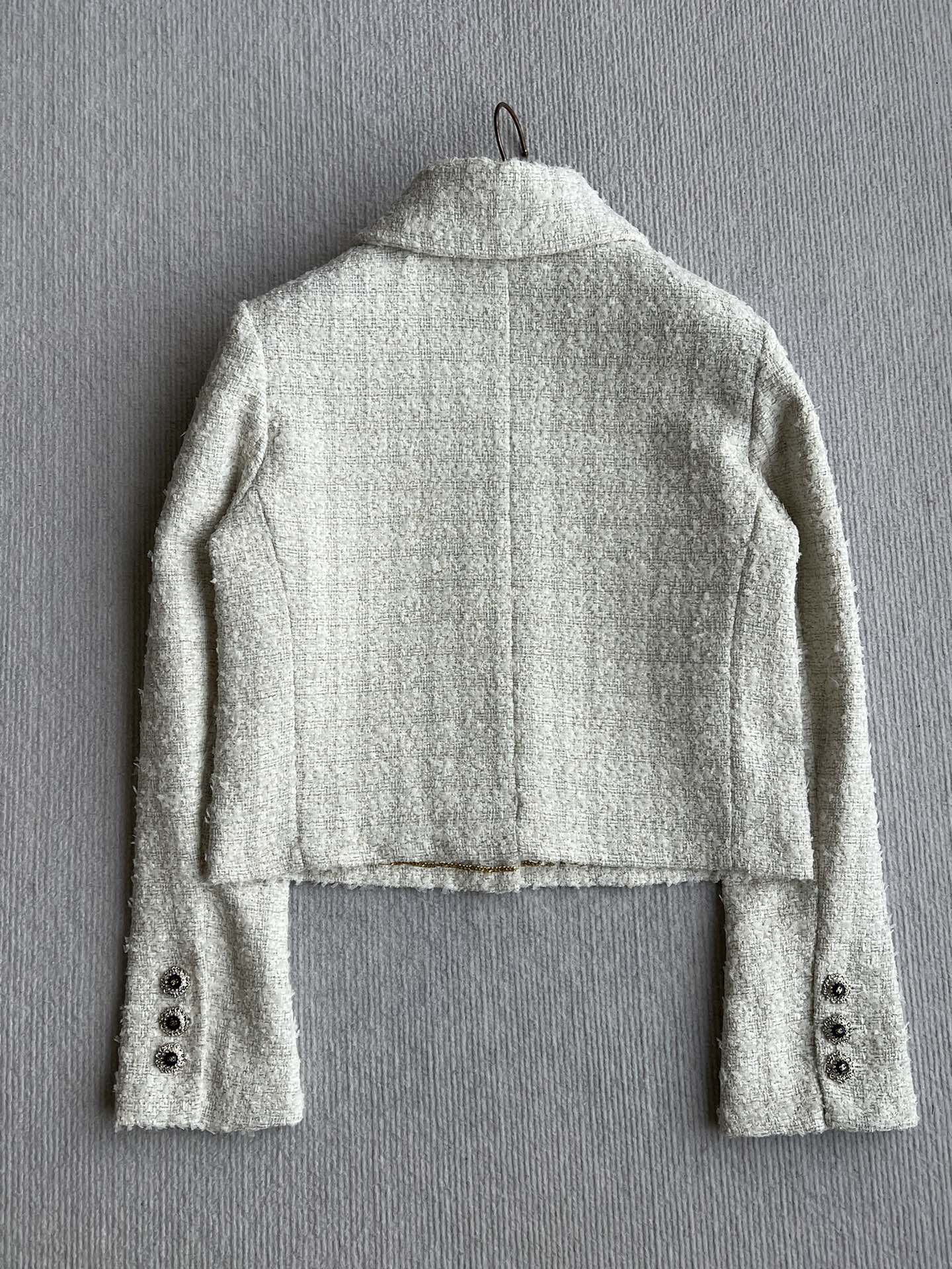 Chanel 2025 White Woven Tweed Fabric Jacket 318544