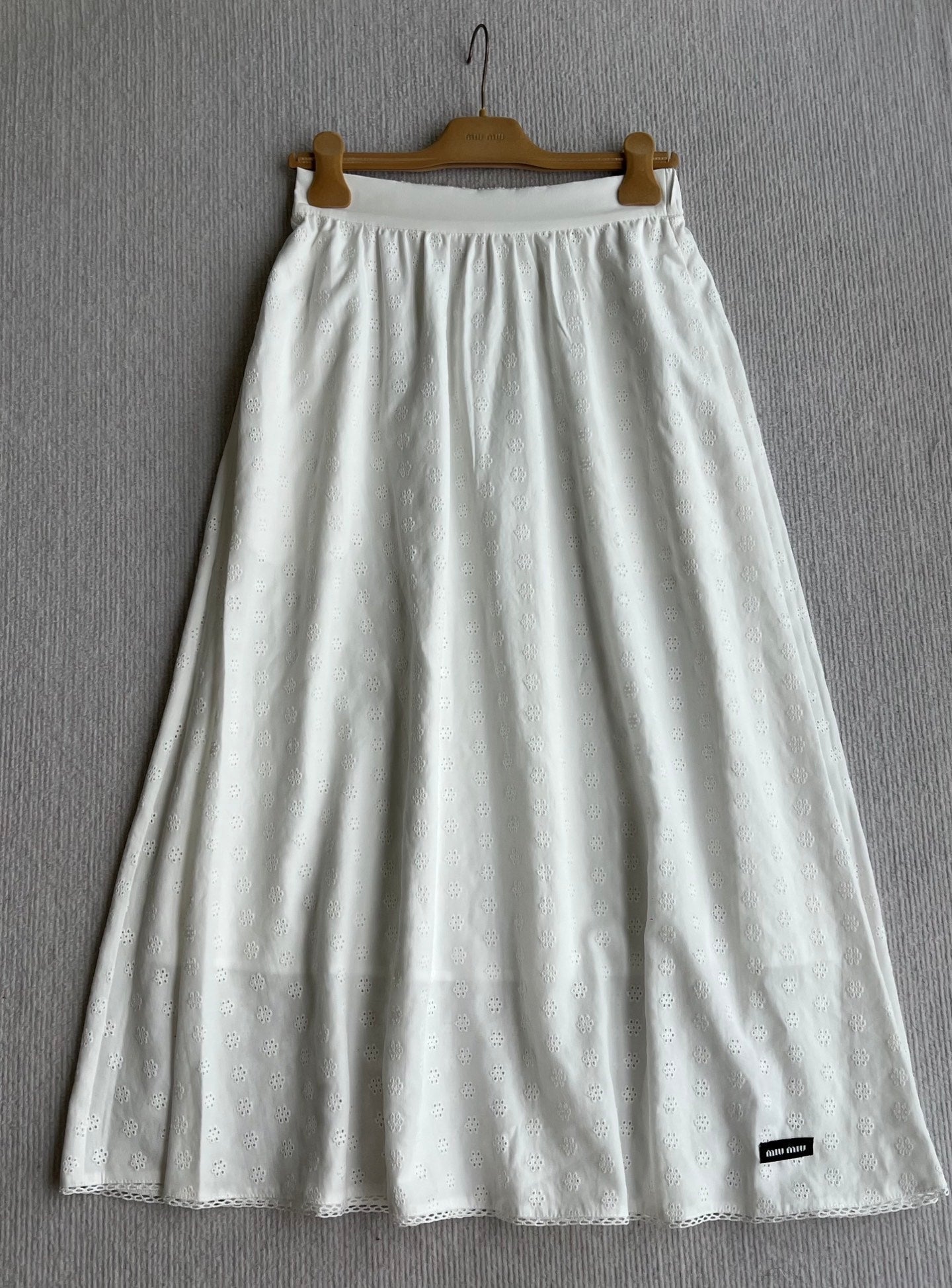 MiuMiu 2026 Neck Top And Mid-Length Skirt Cotton 401251