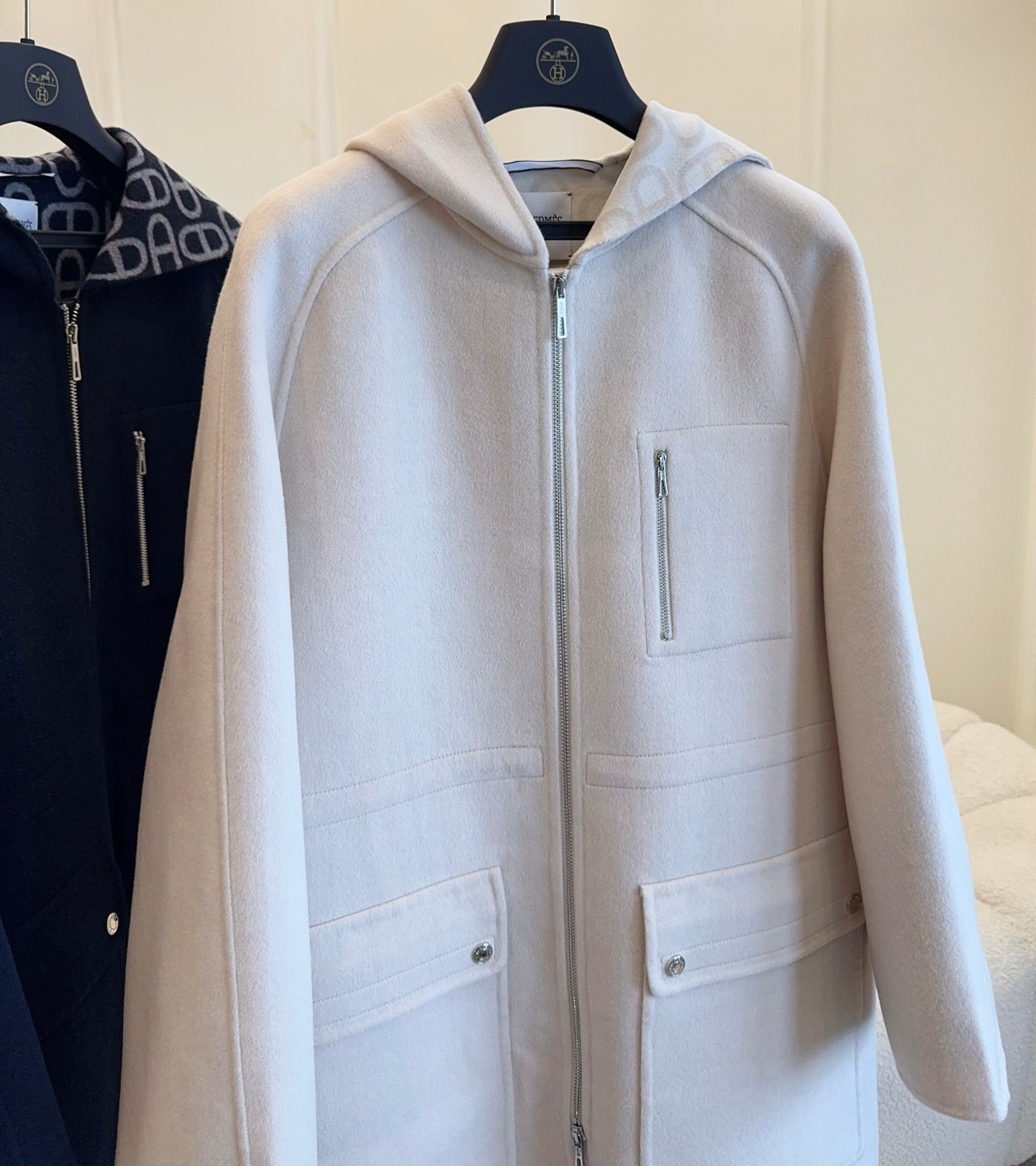 HM 25 Long Coat Cashmere Embroidered Leather 264291