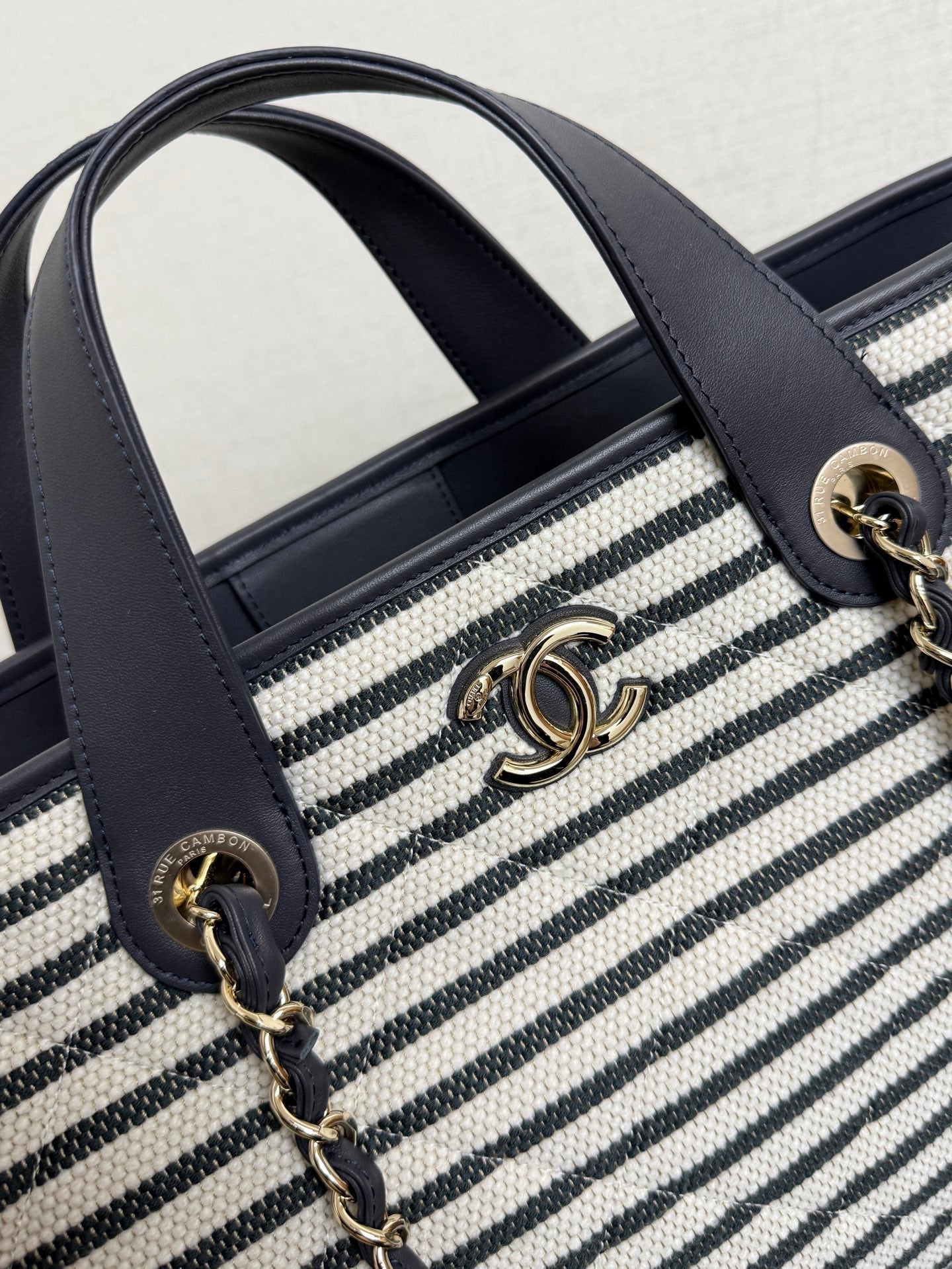 Chanel 26 Woven Beach Bag 46 White Navy Blue Canvas Leather
