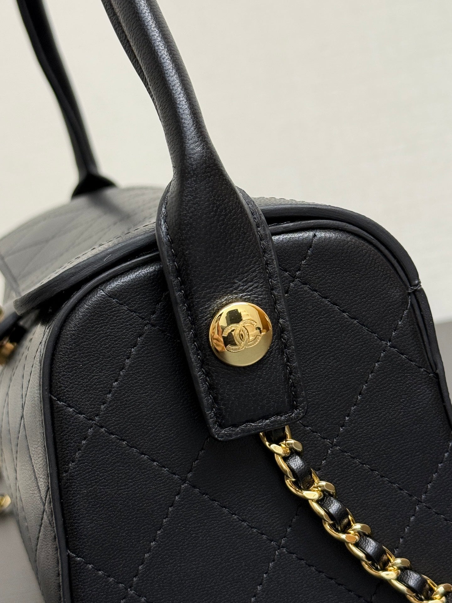 Chane 2026 Clutch With Chain 23cm Black Lambskin