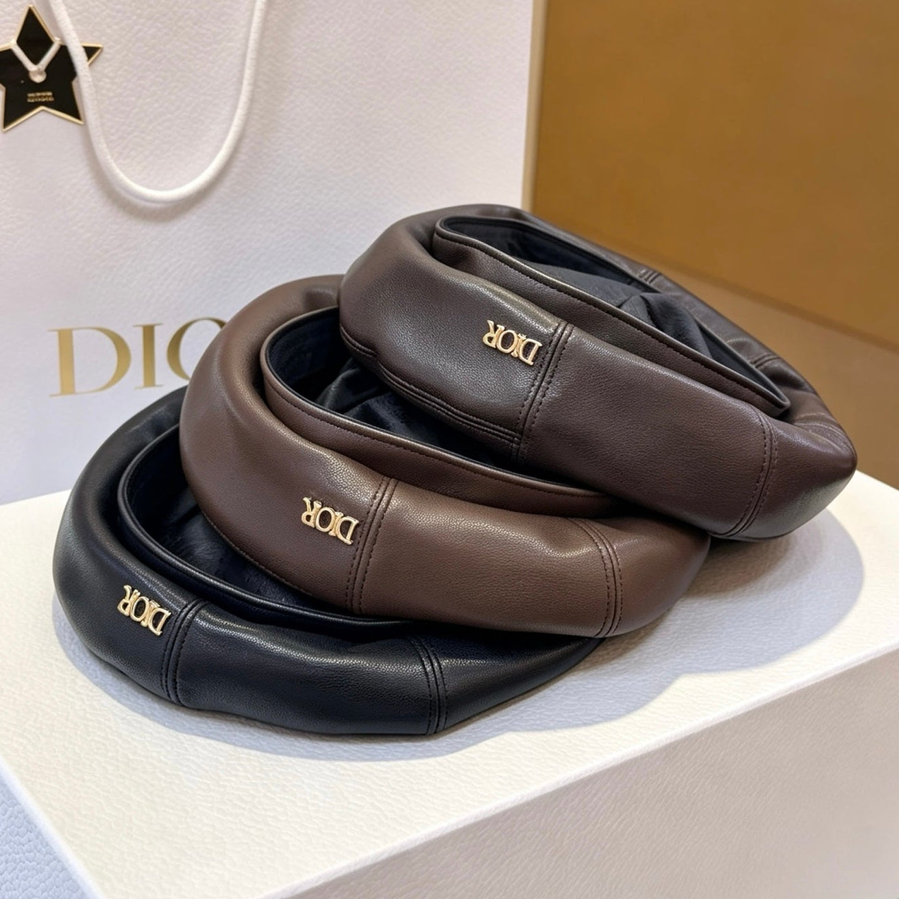 Dior Beret Leather 212928