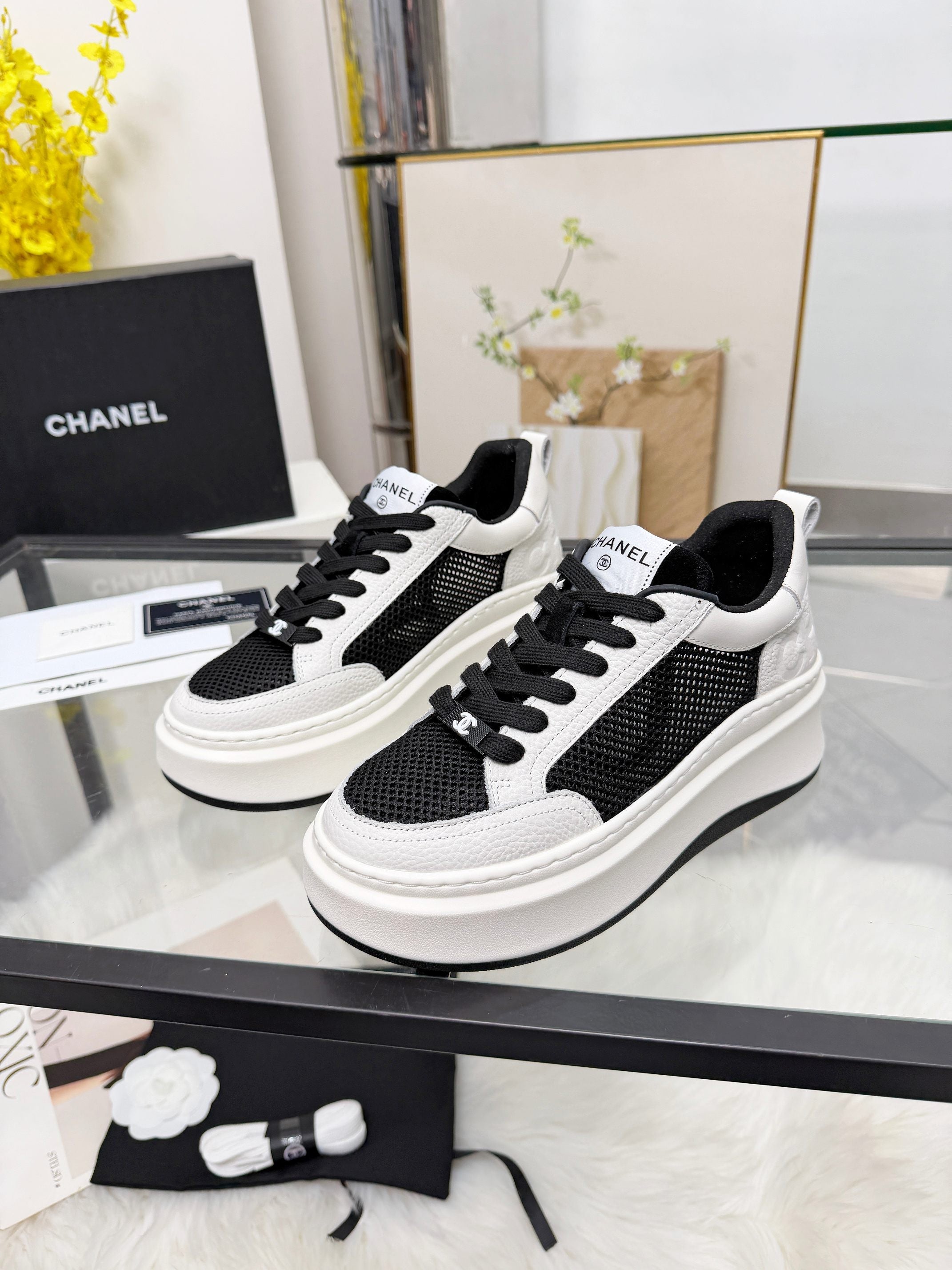 Chanel 2026 New Sneakers Calfskin 837357