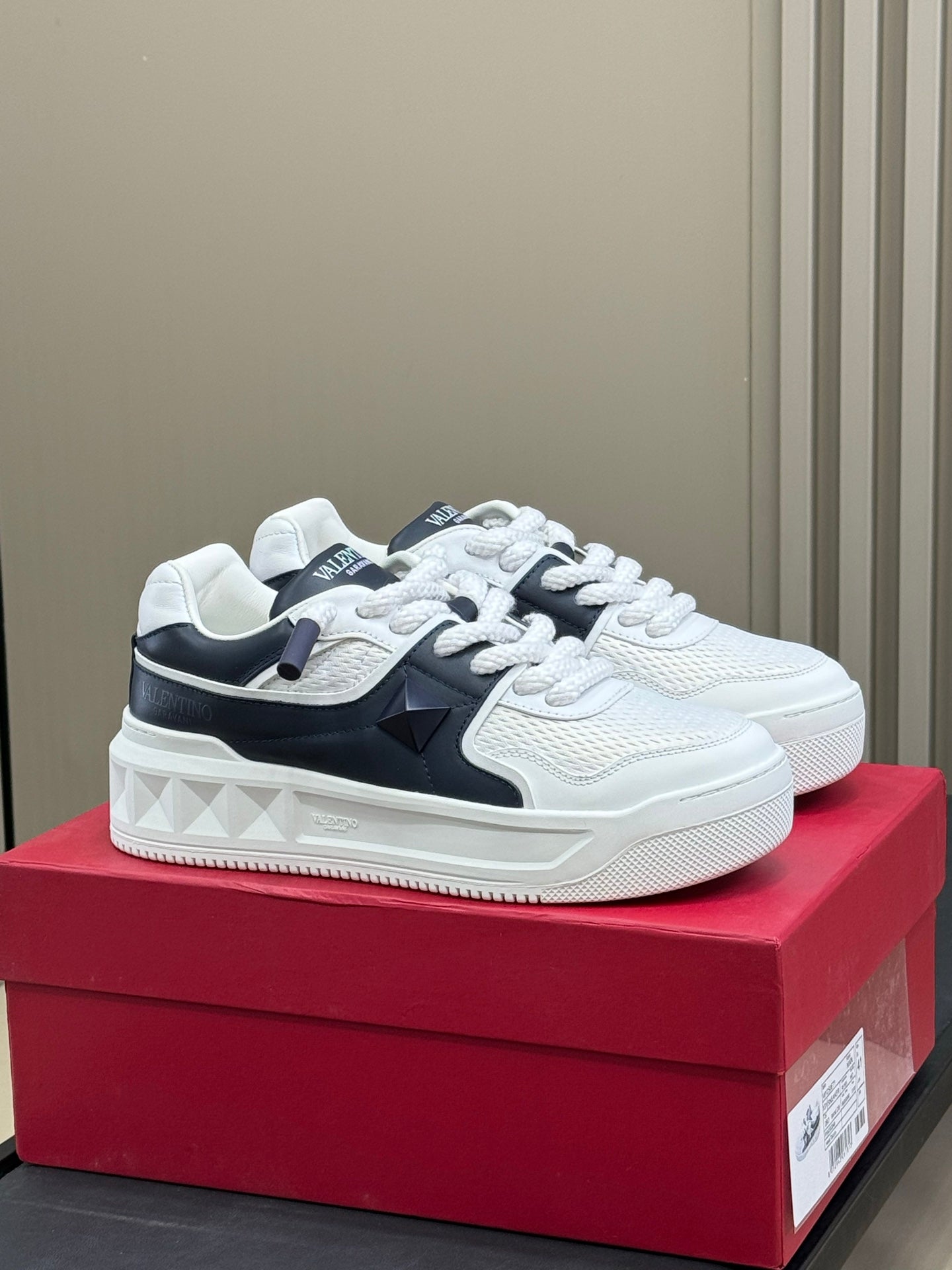 VT 2025 Sneakers White Dark Blue Frabic Cowhide 548578