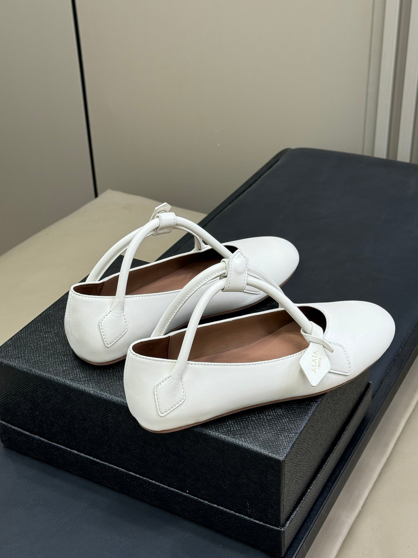 ALAIA  Le Teckel  Ballet Flats White Sheepskin 468730