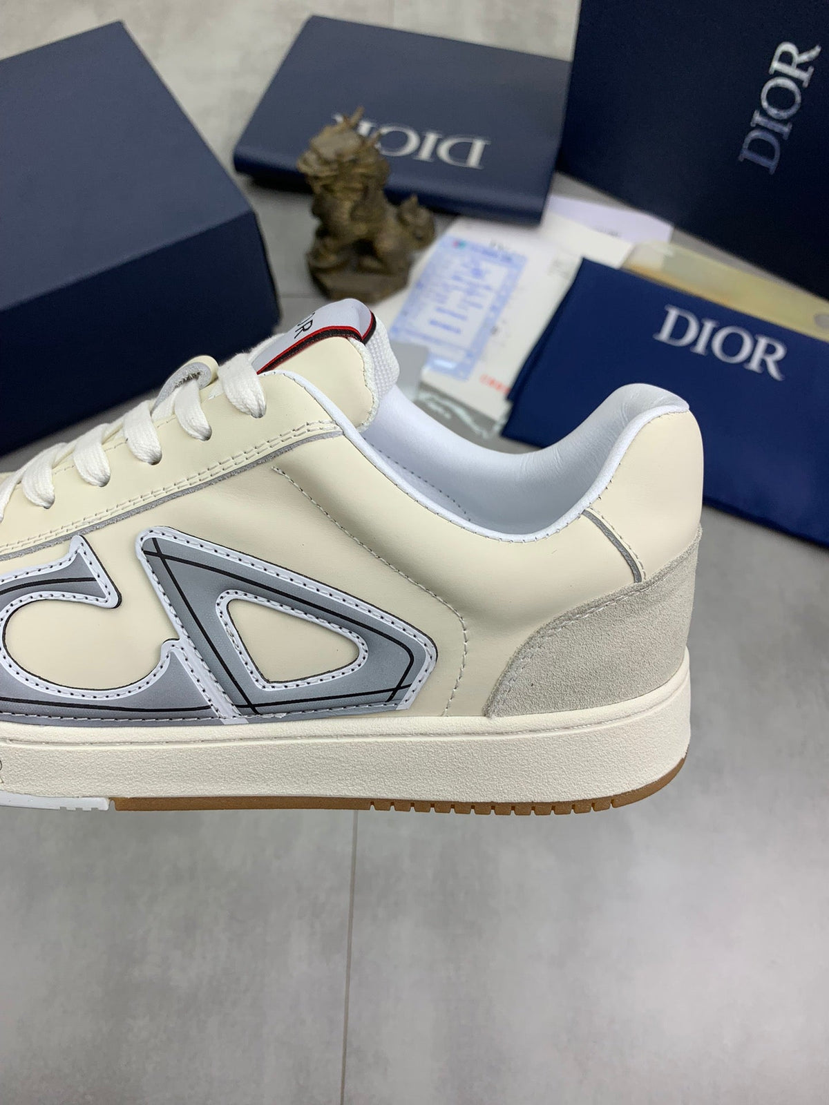 CD HOMME SNEAKERS IVORY CALFSKIN AND SUEDE