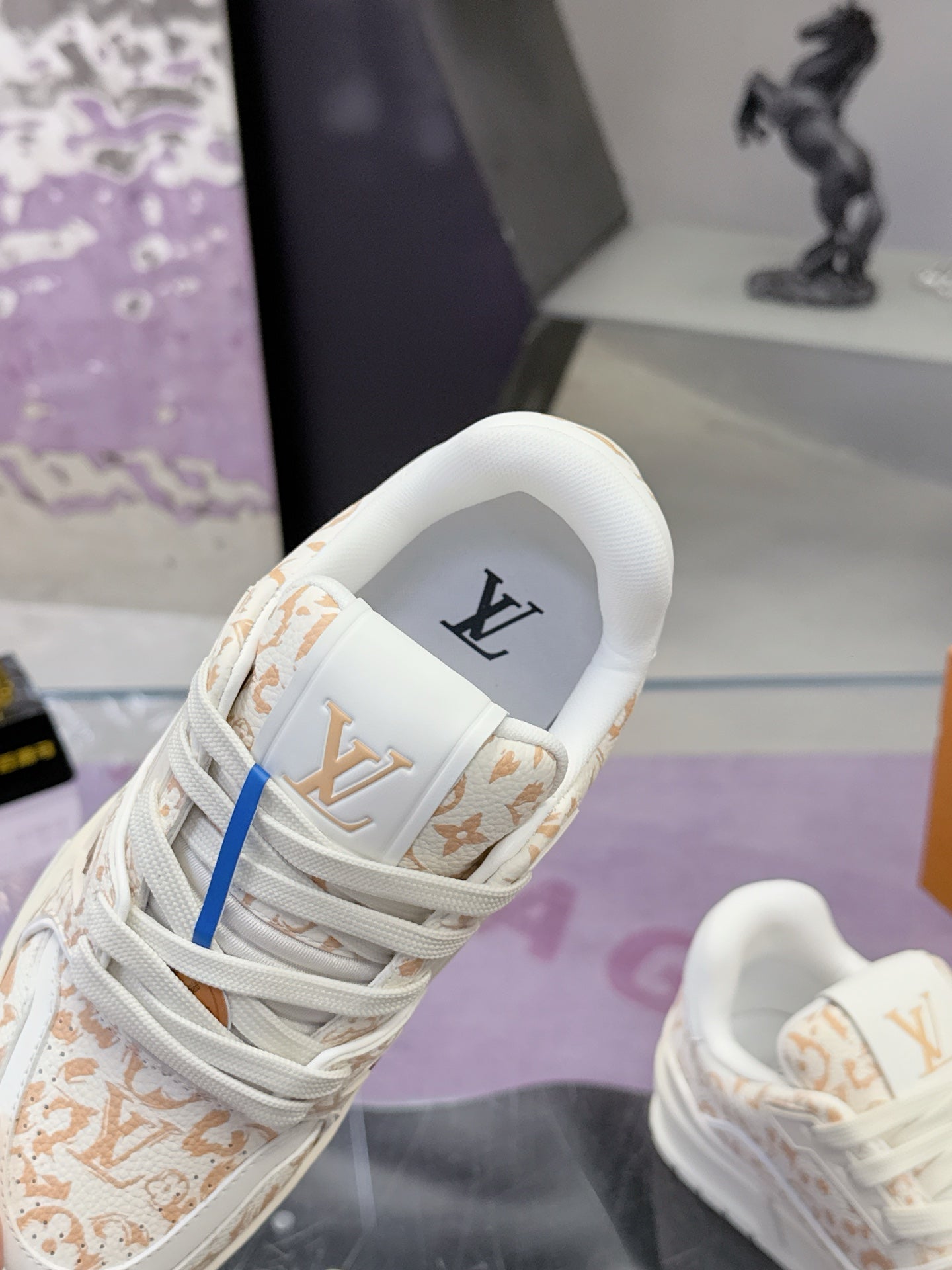 LV x Tyler 26ss Sneaker White Beige Cowhide  672142