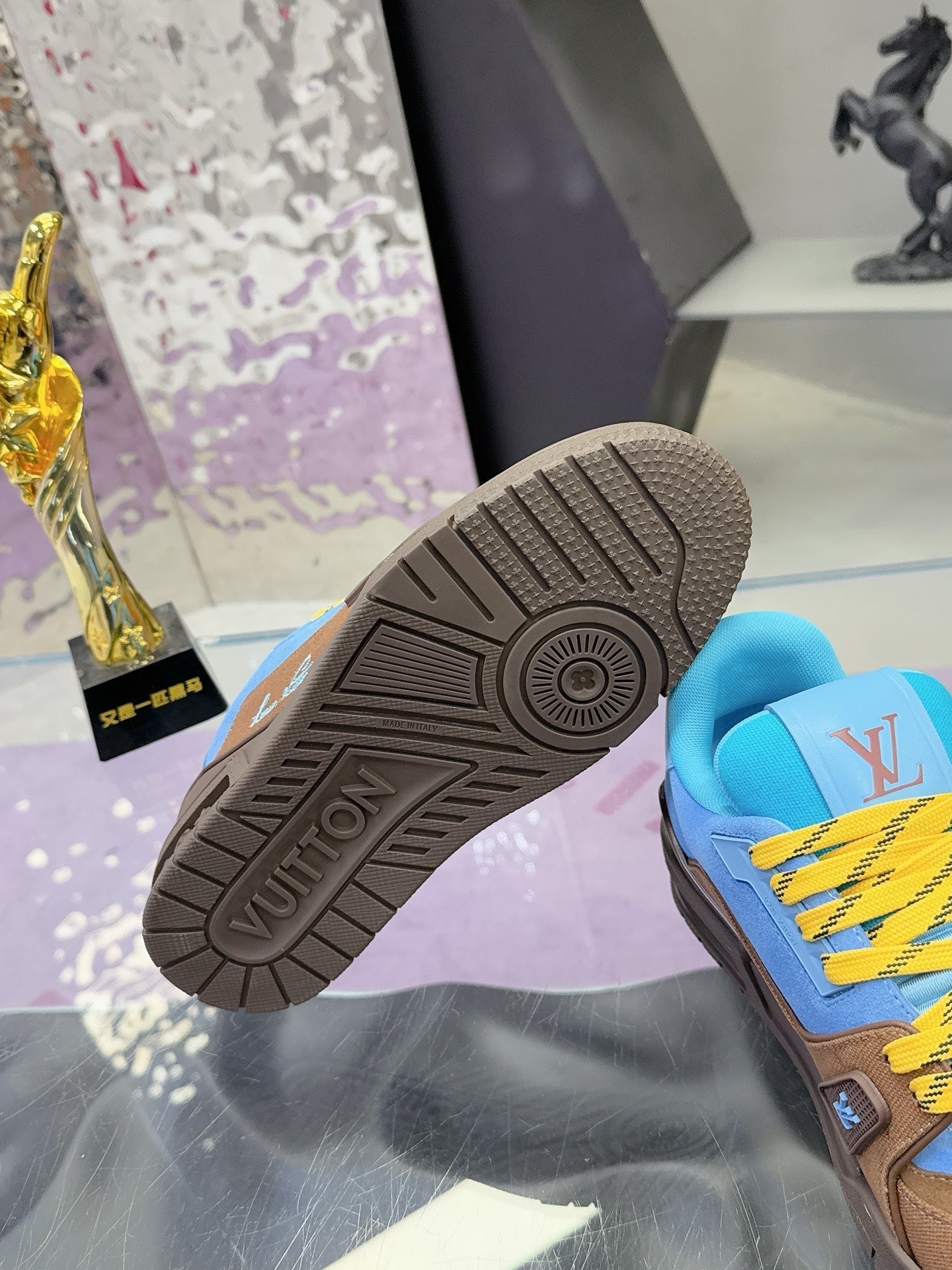 LV x Tyler 26ss Sneaker Blue Brown Suede 672140