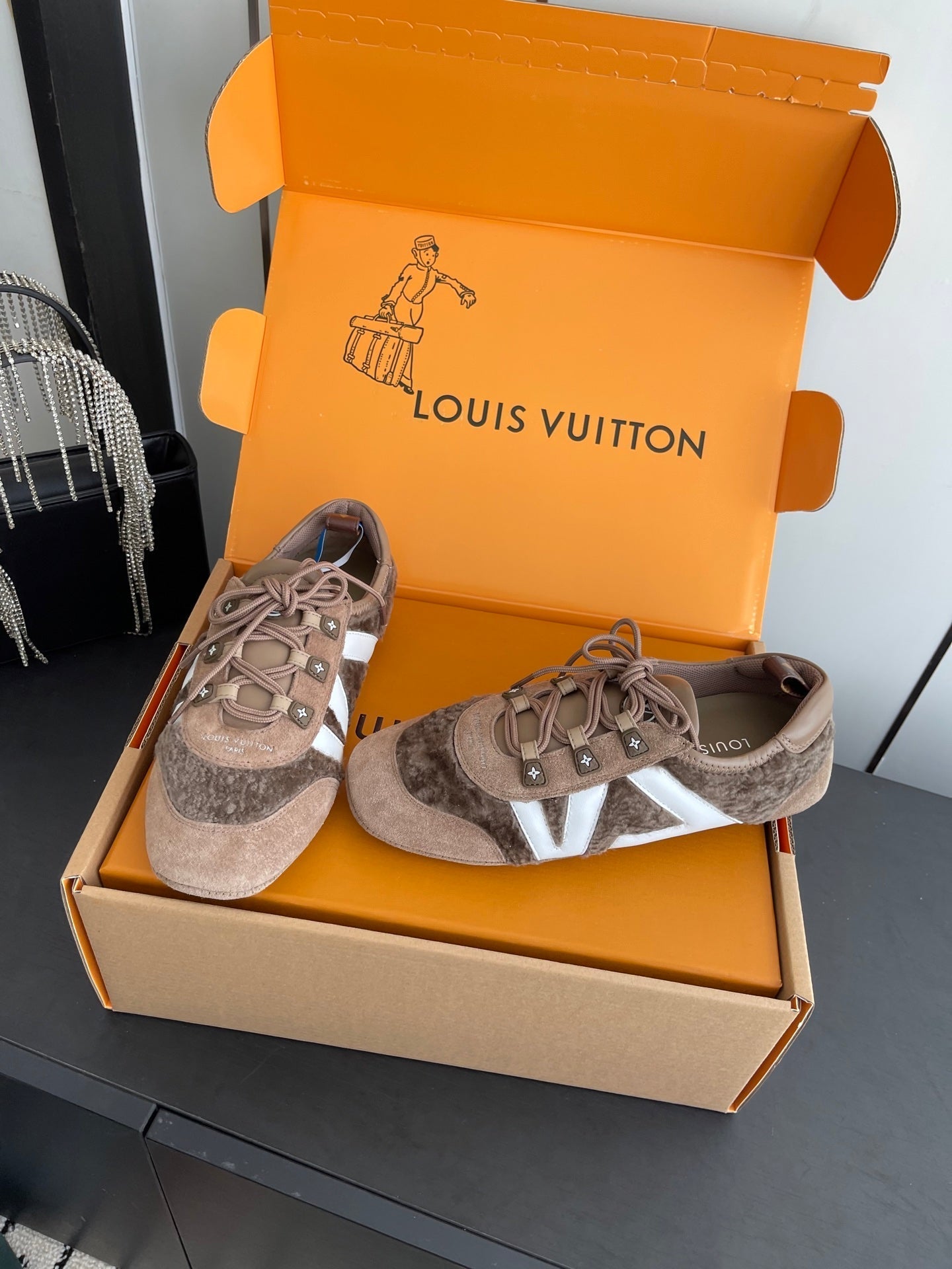 LV 26ss Ballet Sneakers Brown Suede 631484