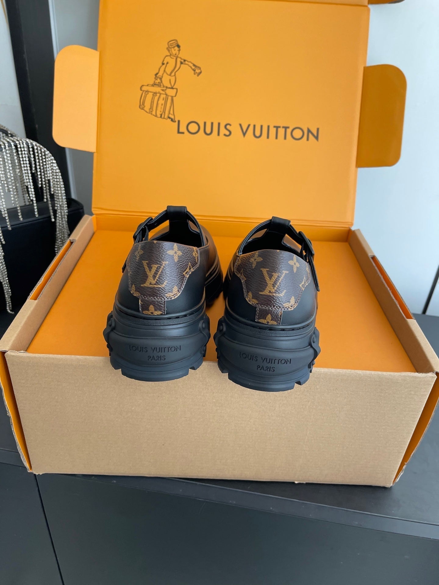 LV 26ss Platform Mary Jane Black Cowhide 631498