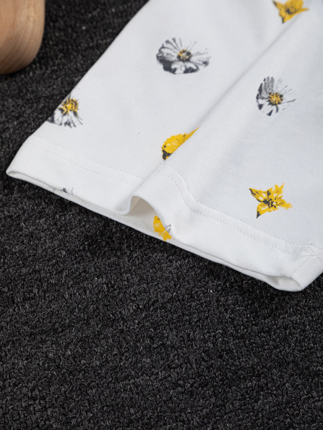 LV 26A Crew Neck Short-Sleeve T-Shirt Monogram Cotton 405635
