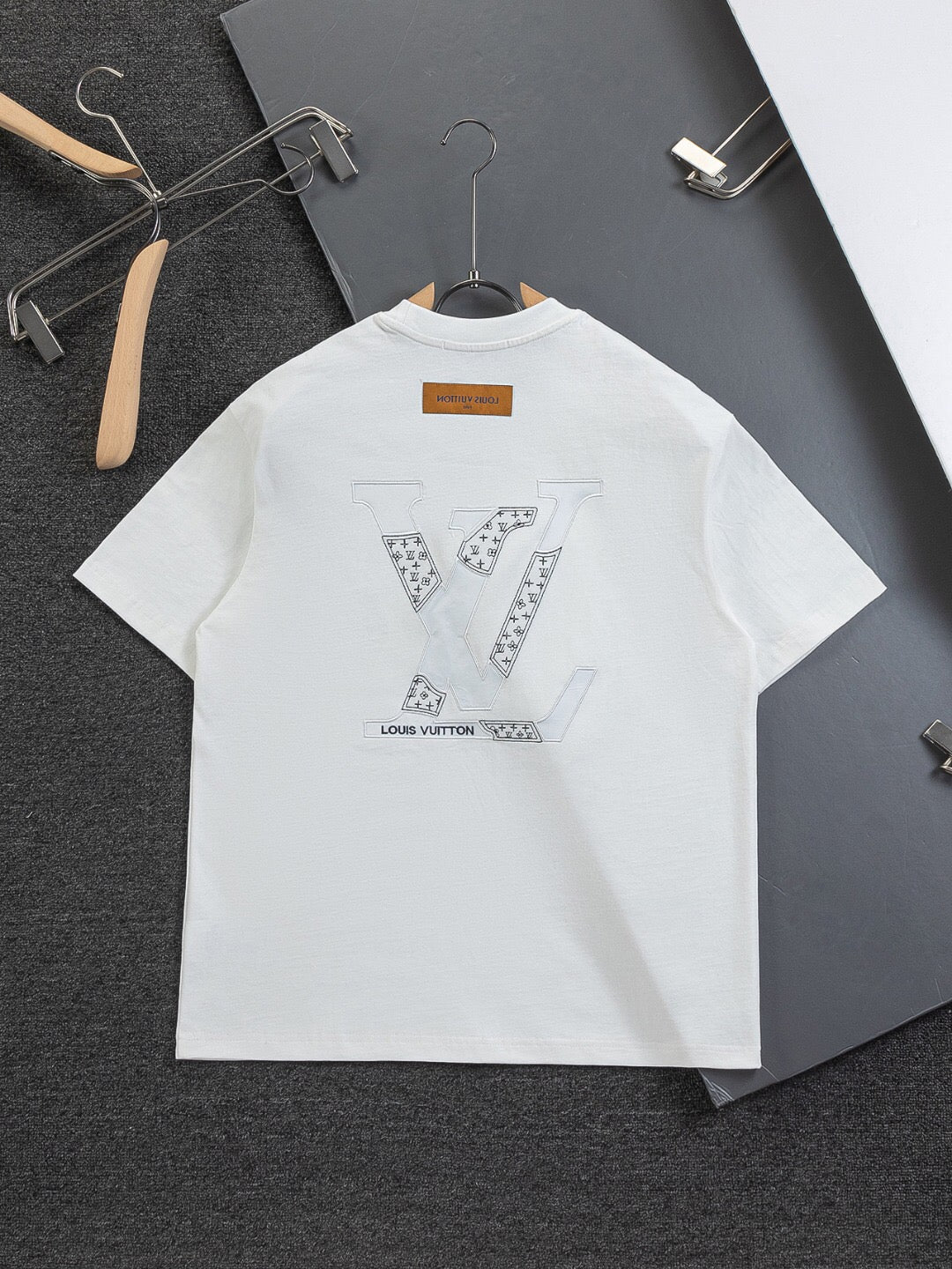 LV 26A Crew Neck Short-Sleeve T-Shirt Cotton 405637