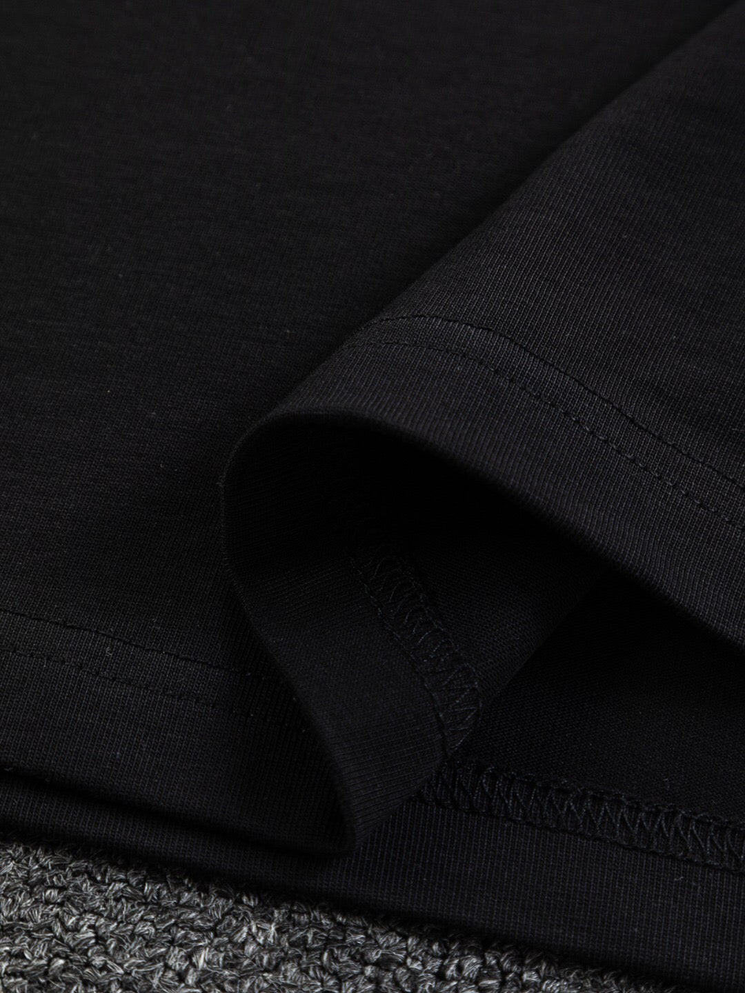 LV 26A Crew Neck Short-Sleeve T-Shirt Cotton 405637