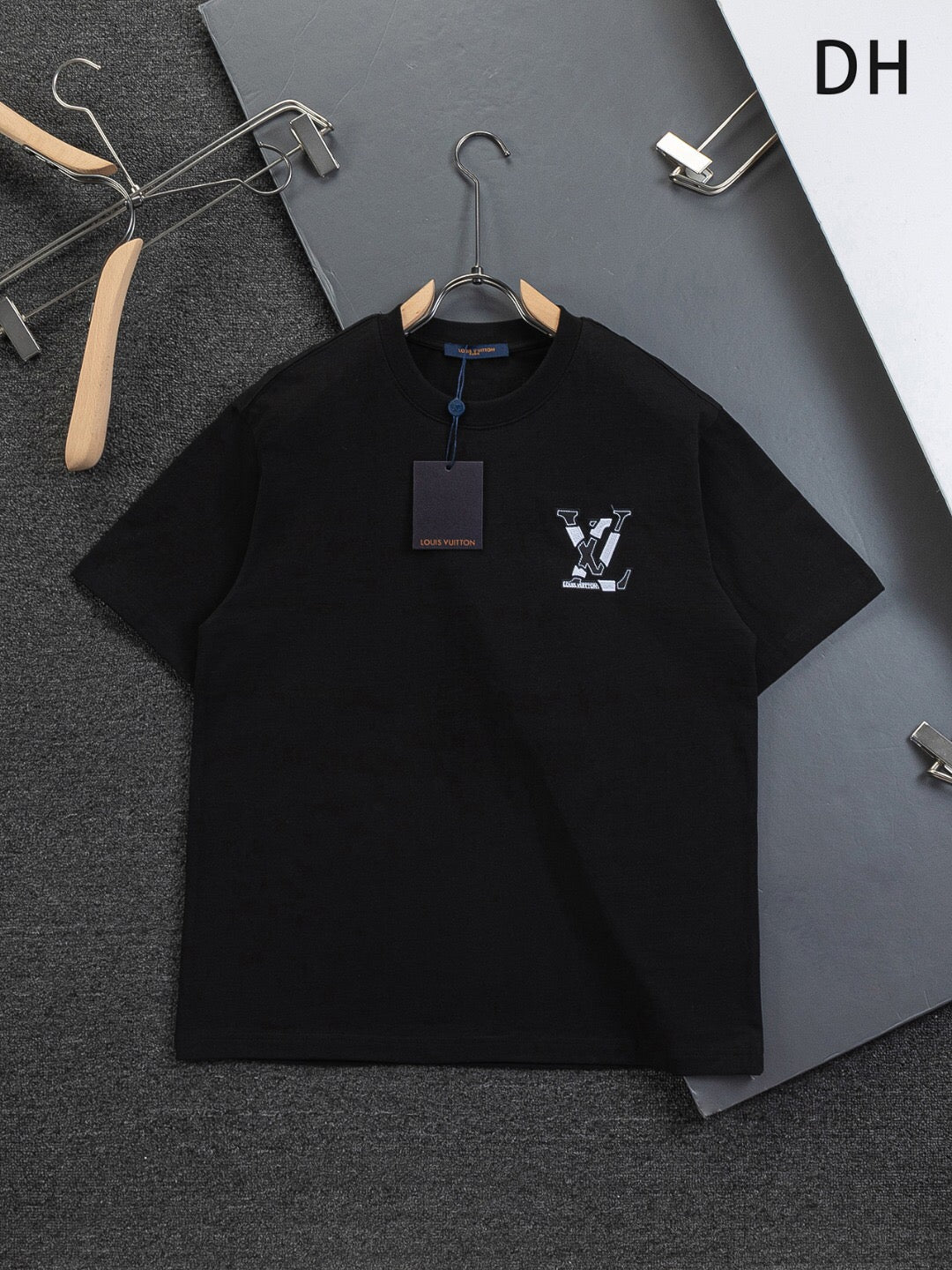 LV 26A Crew Neck Short-Sleeve T-Shirt Cotton 405637