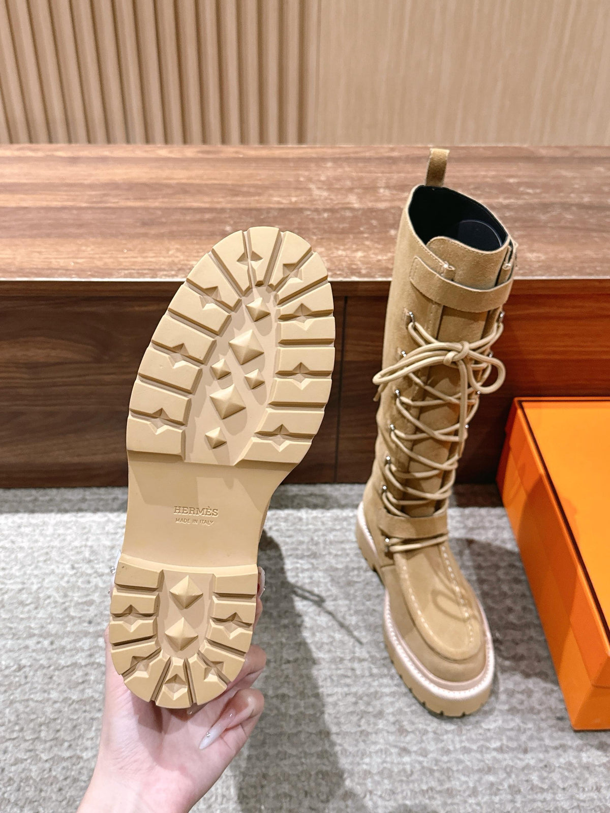 HM 25 High Boots Beige Suede 512534