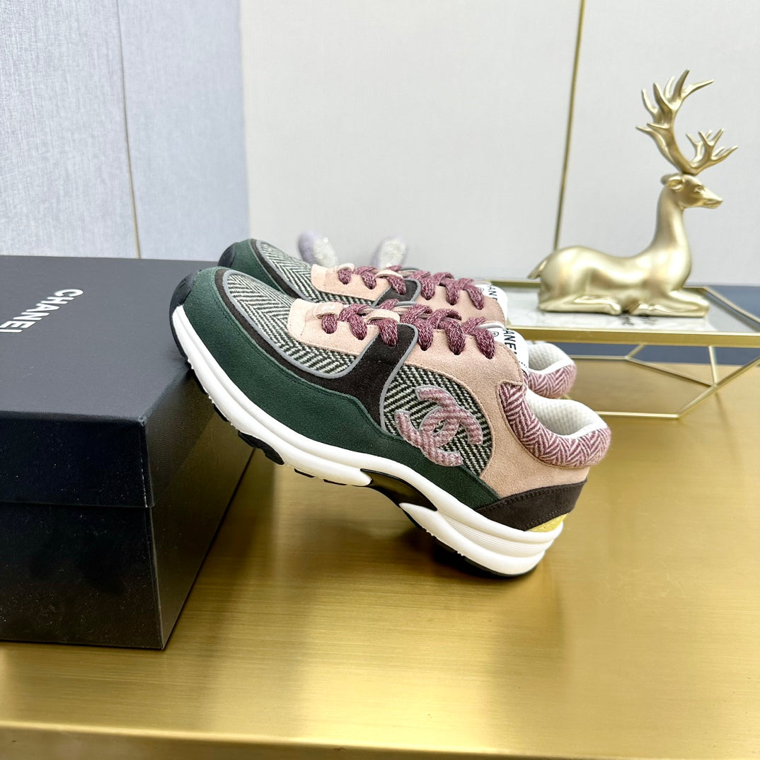 CC 2026 Casual Sneakers Dark Green Beige Suede Canvas 668052