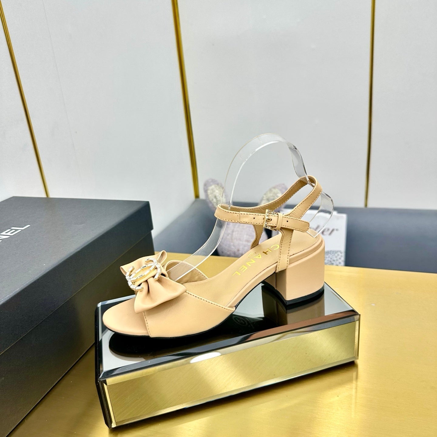 CC 25 Sandal Heels Daffodil Yellow Sheepskin 238486