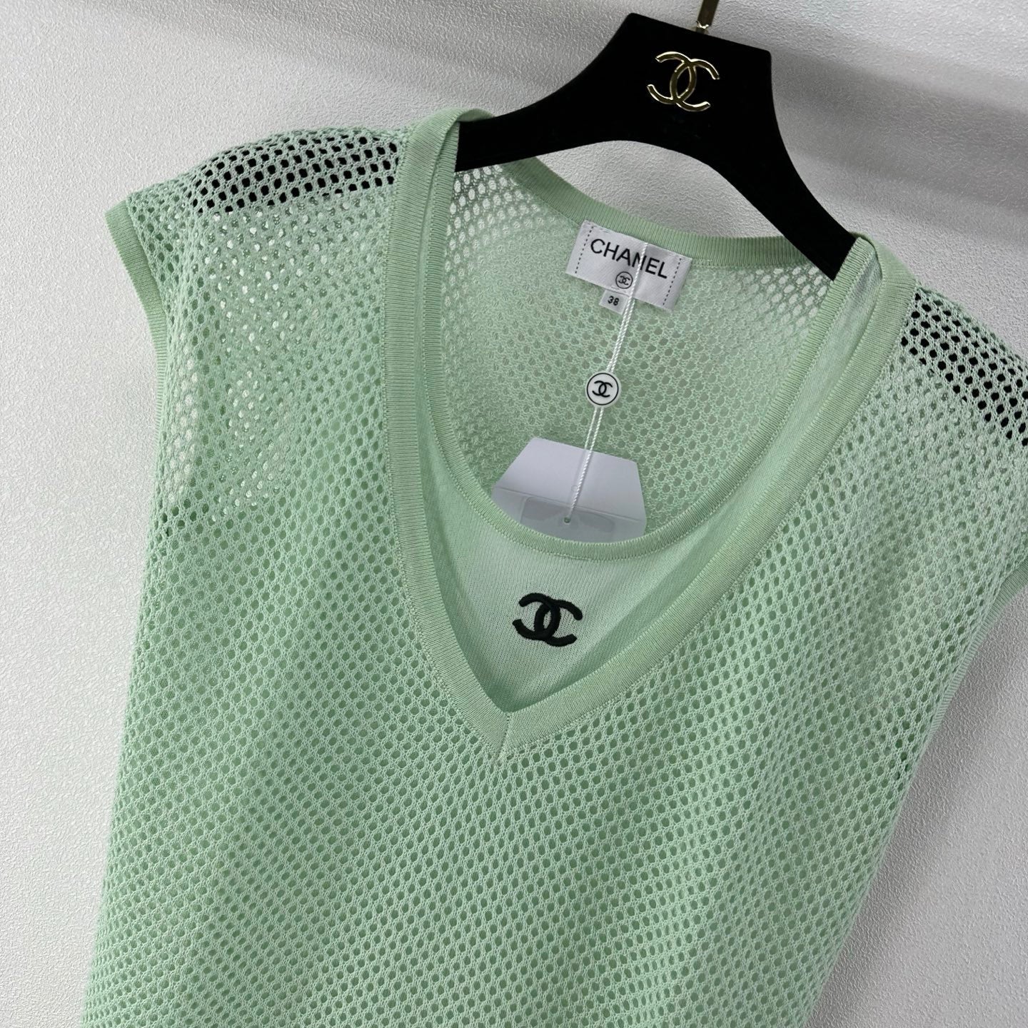 Chanel 2026 Openwork Knit Vest Green Wool 395635