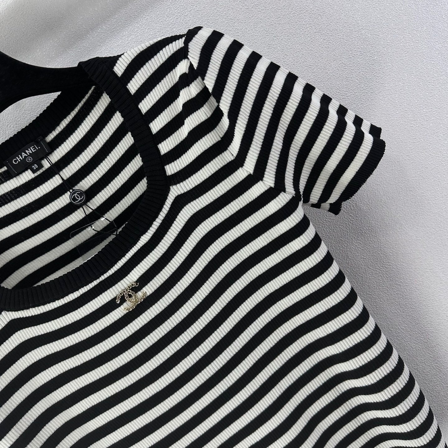 Chanel 2026 Striped Knit Short-sleeved Top Black White Cotton 395626