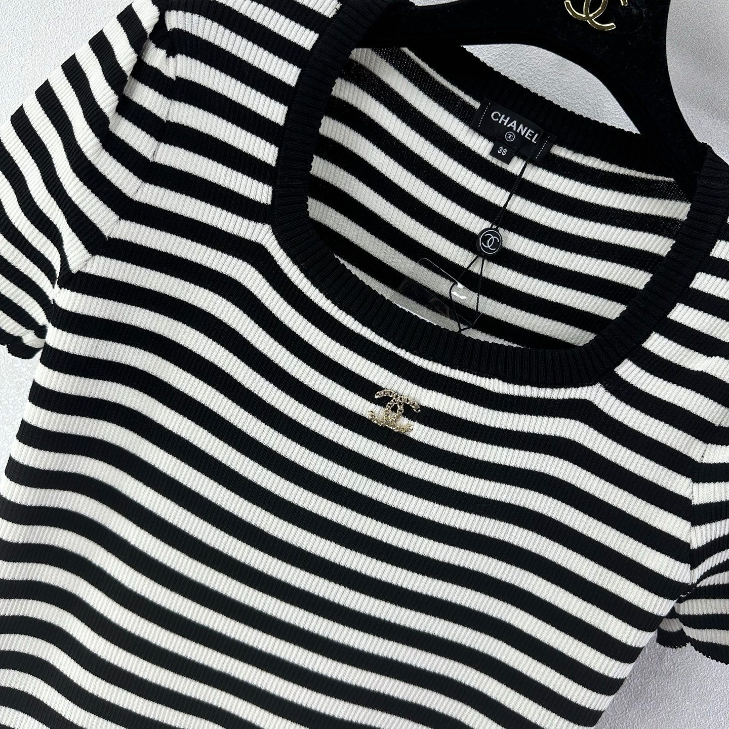 Chanel 2026 Striped Knit Short-sleeved Top Black White Cotton 395626