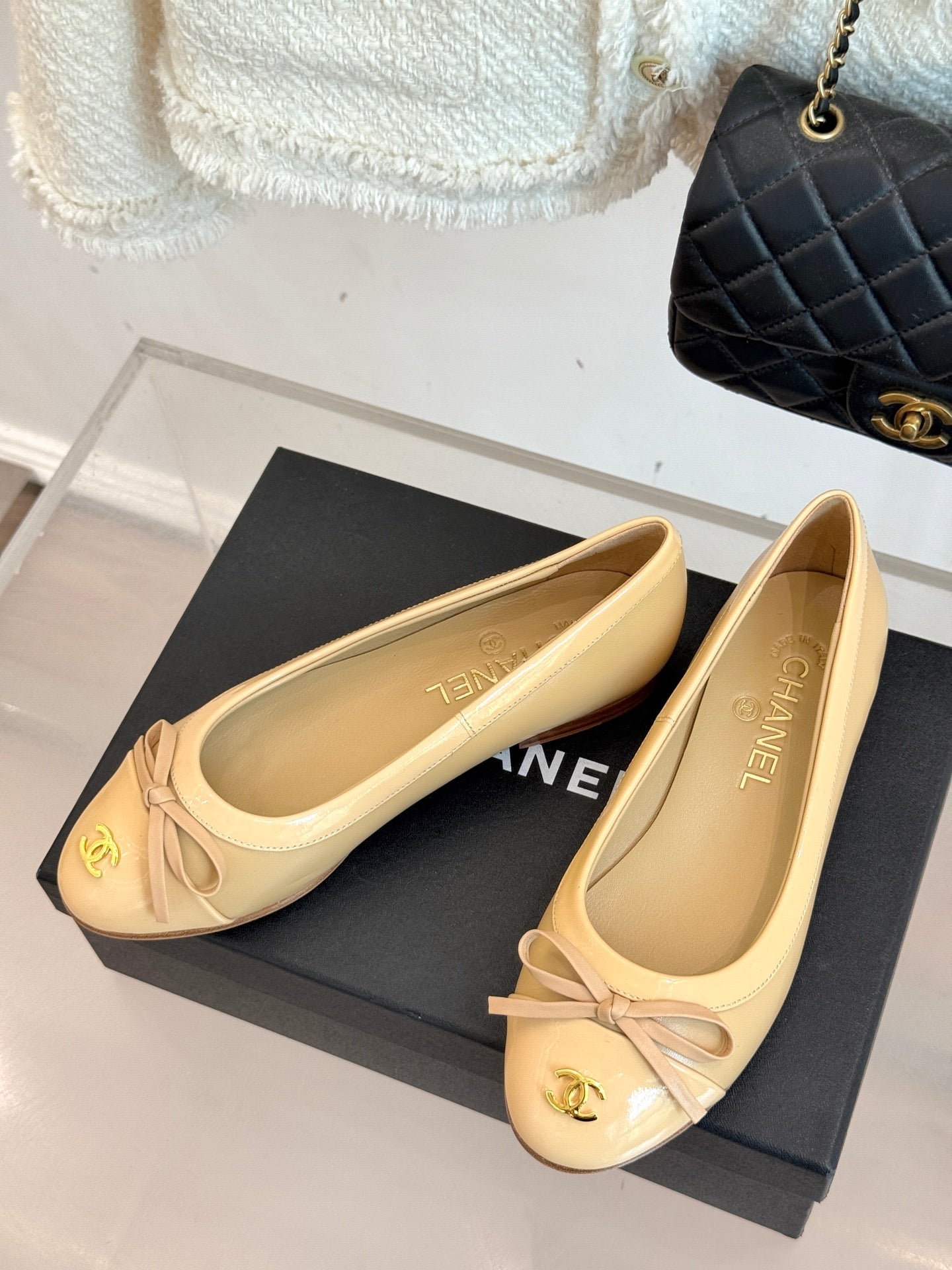 Chanel 25 Bowknot Ballet Flat Beige Sheepskin 473066
