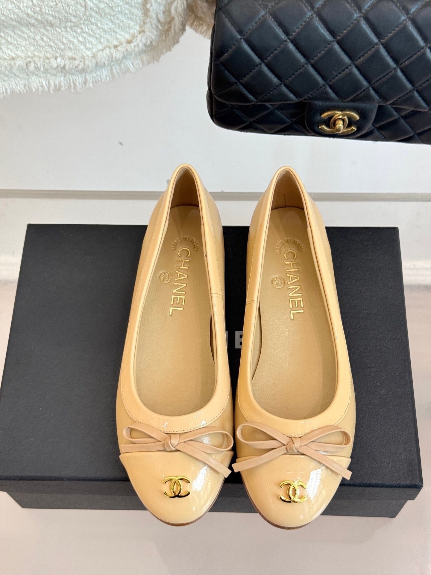 Chanel 25 Bowknot Ballet Flat Beige Sheepskin 473066