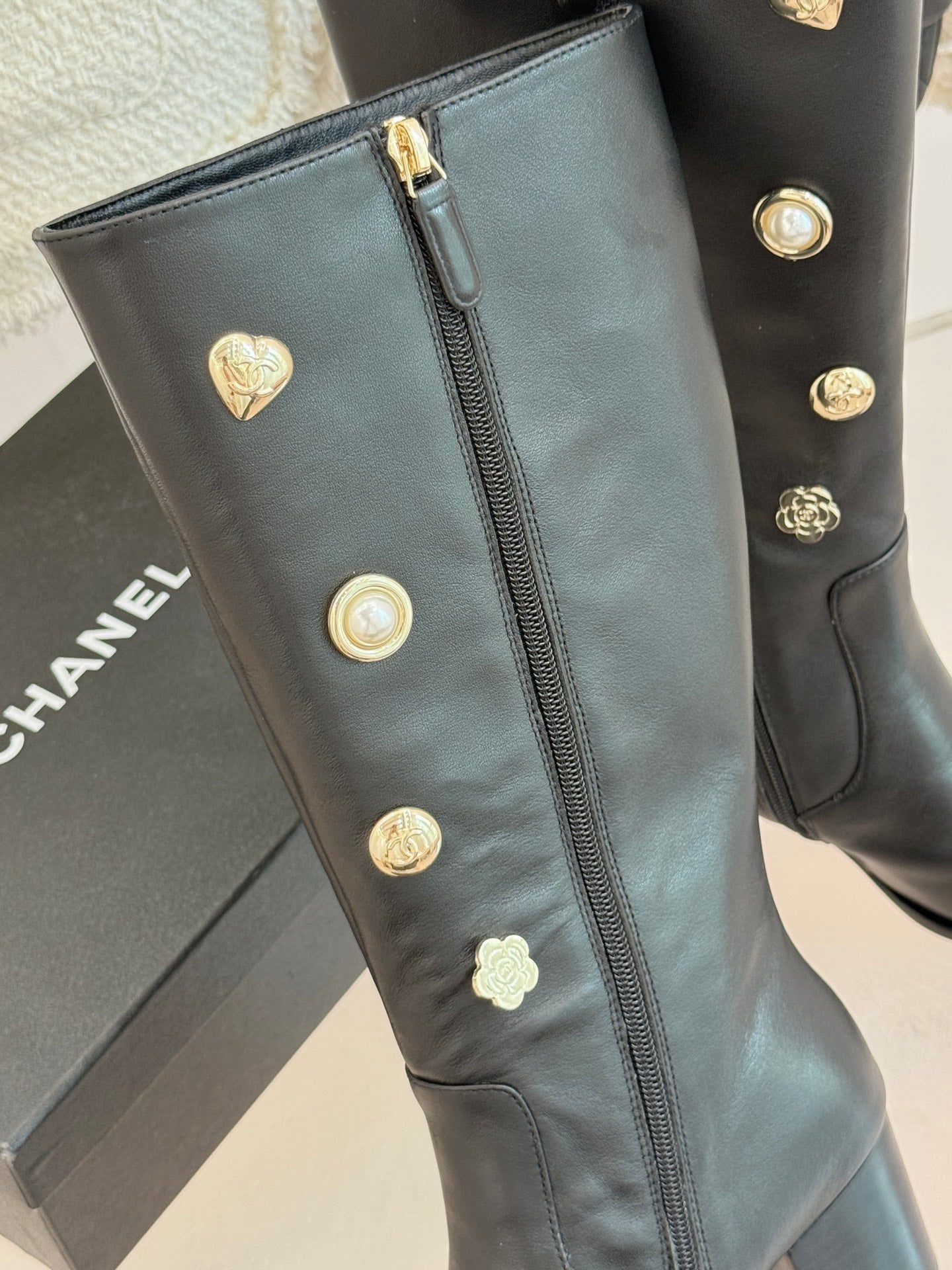 CC High Heel Boots Black Sheepskin Mix Charm 512034