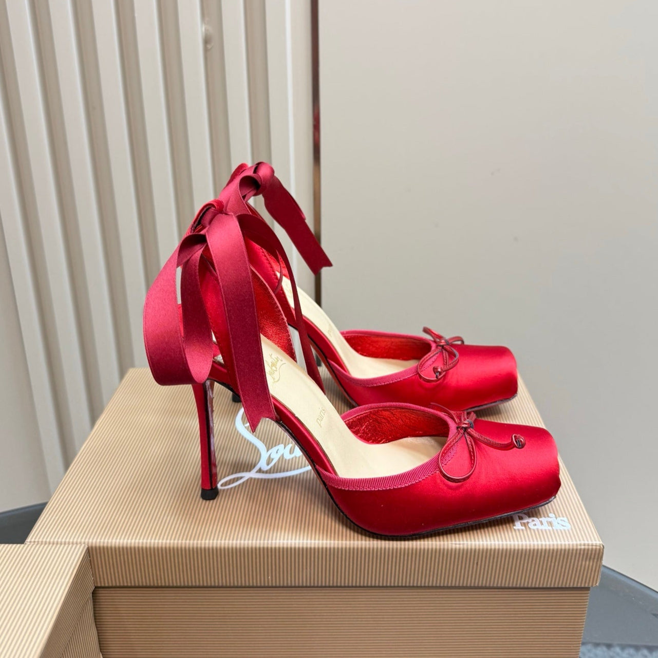 CL 25C Cassia Lace Up 100mm Red Silk 215858
