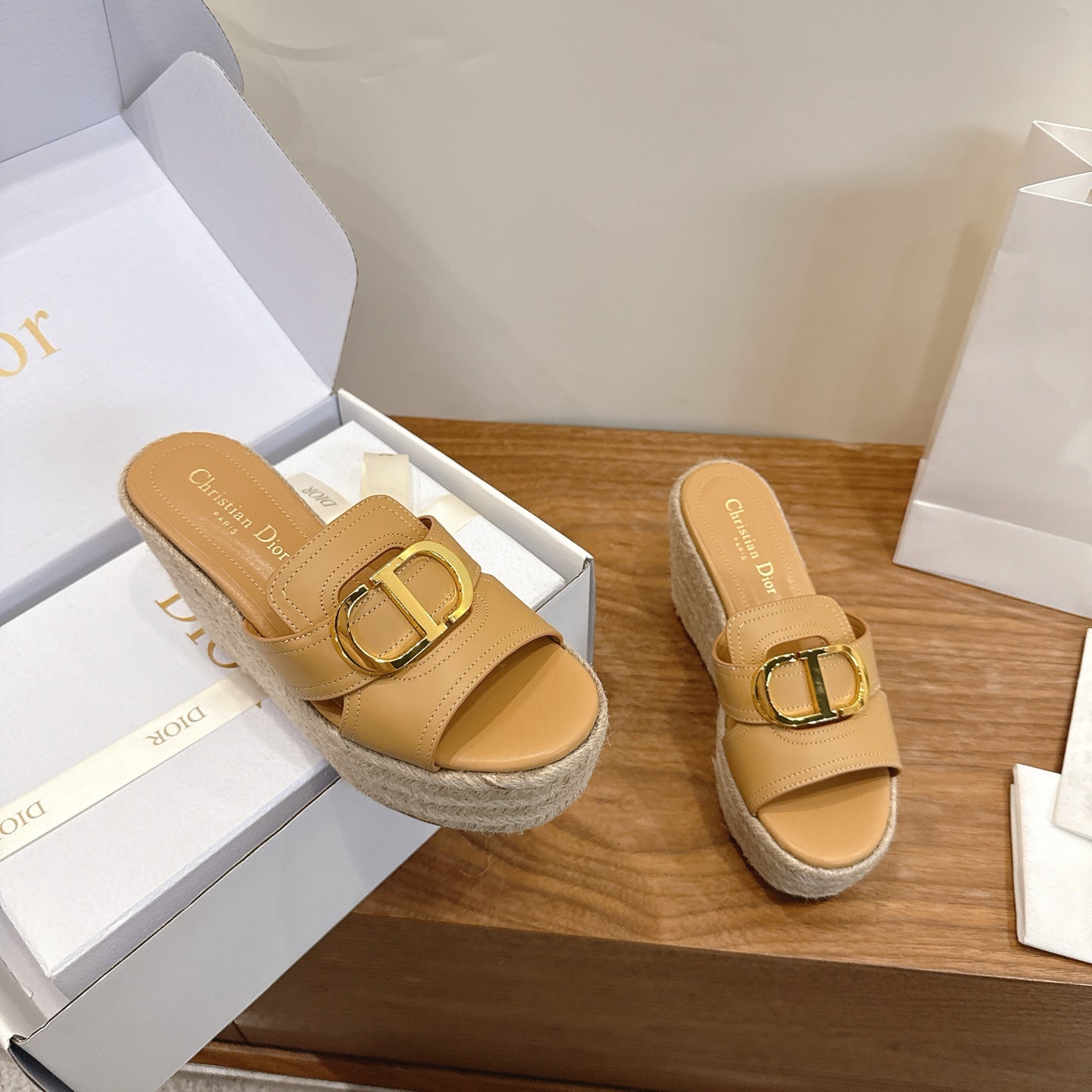 Dior 2026 CD Logo Wedge Sandals 95mm Straw Leather 911783