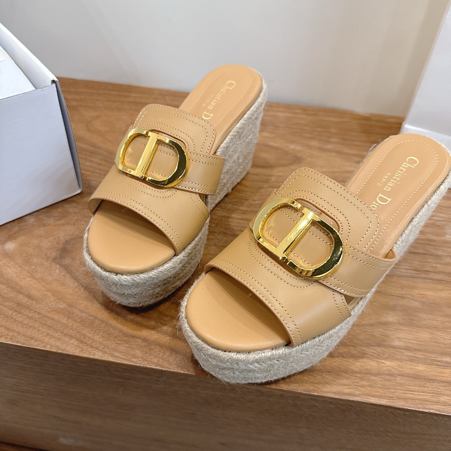 Dior 2026 CD Logo Wedge Sandals 95mm Straw Leather 911783