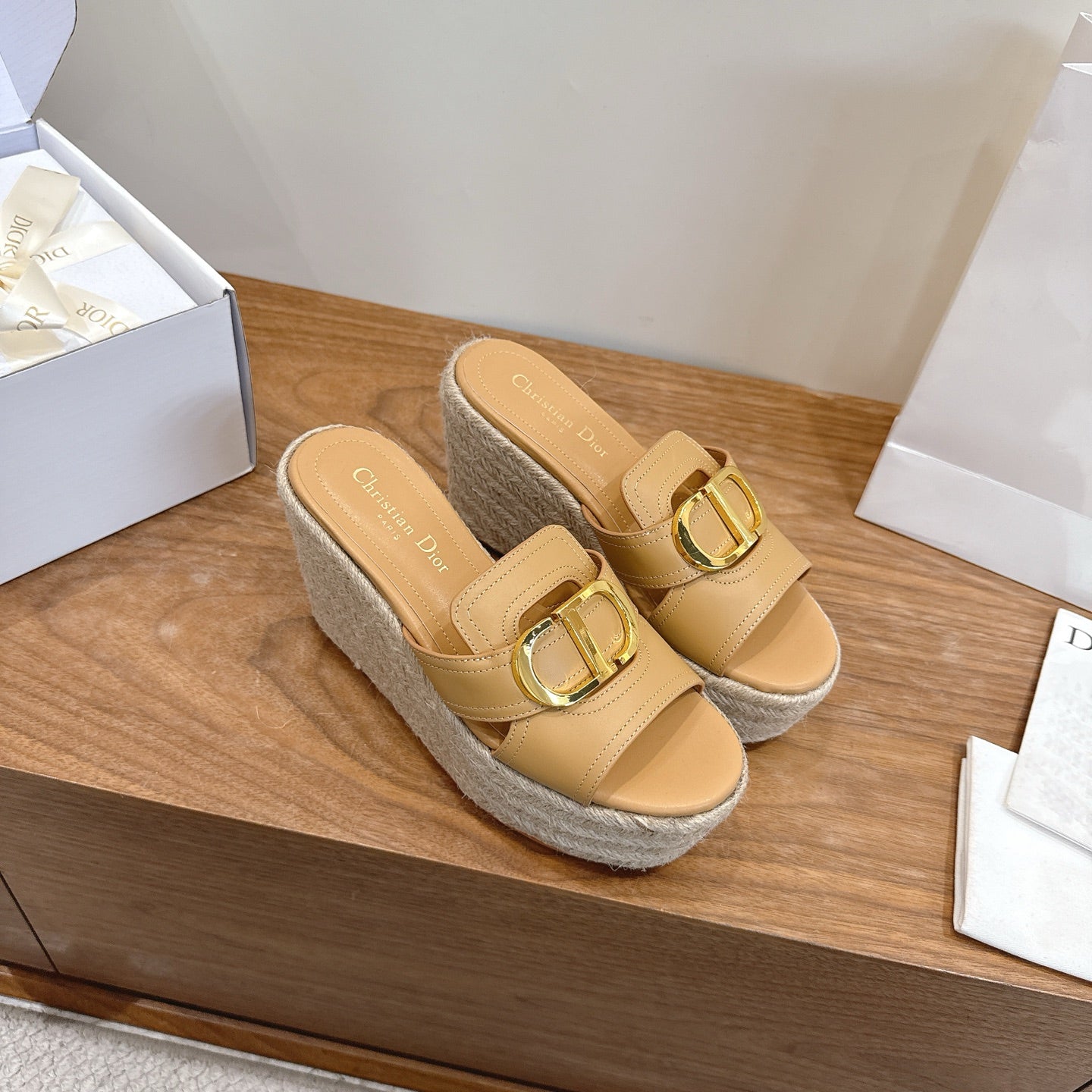 Dior 2026 CD Logo Wedge Sandals 95mm Straw Leather 911783