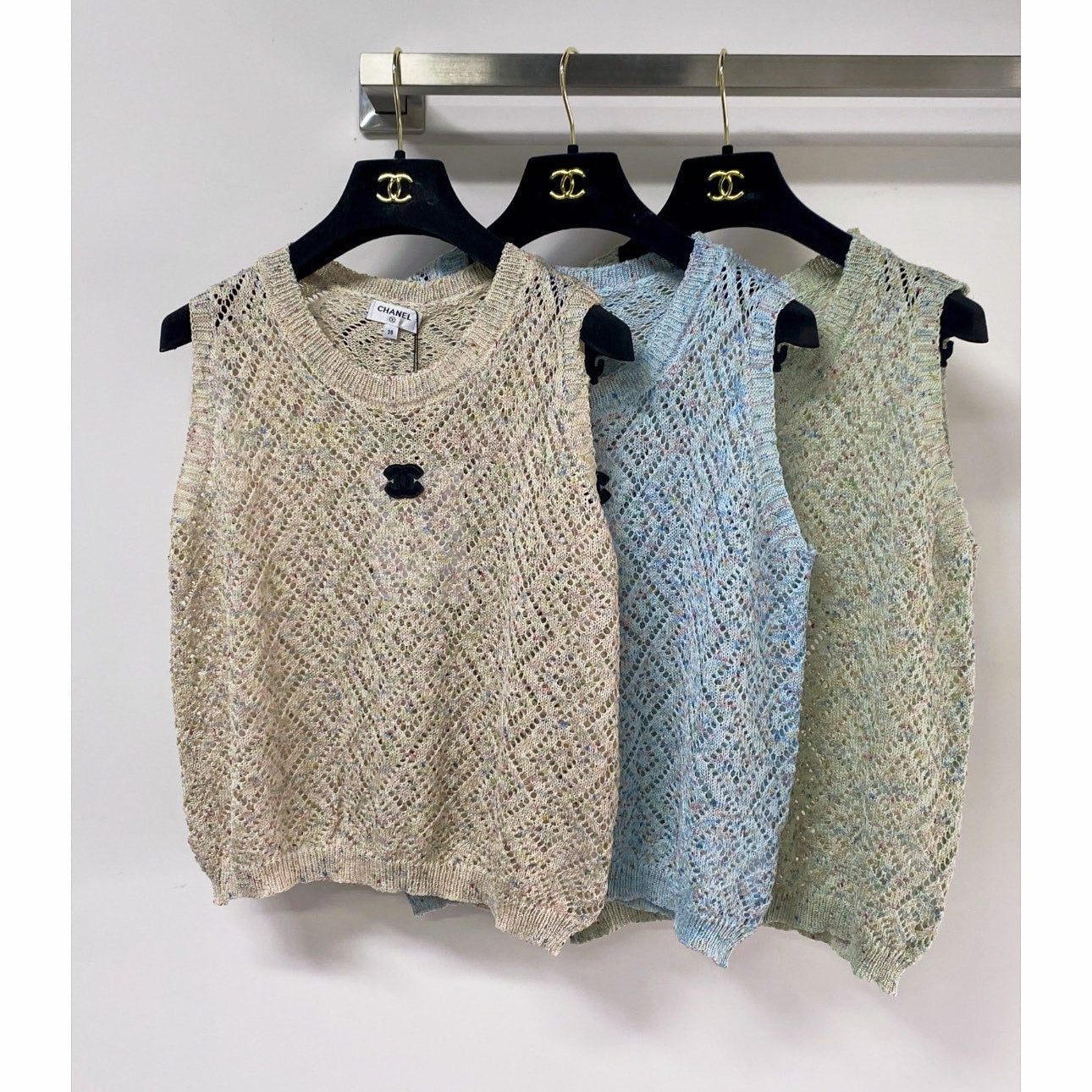 Chanel 2026 Knit Vest Vibrant Wool Laine 463540