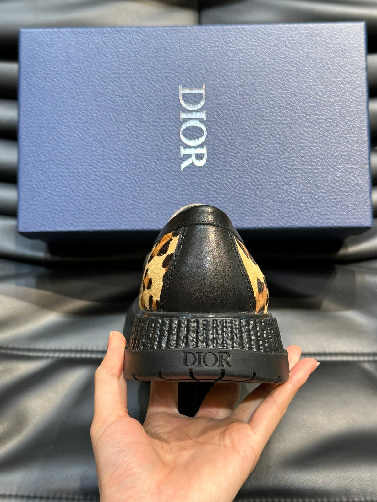 CD EXPLORER ICON LOAFER BLACK AND BRONZE FUR